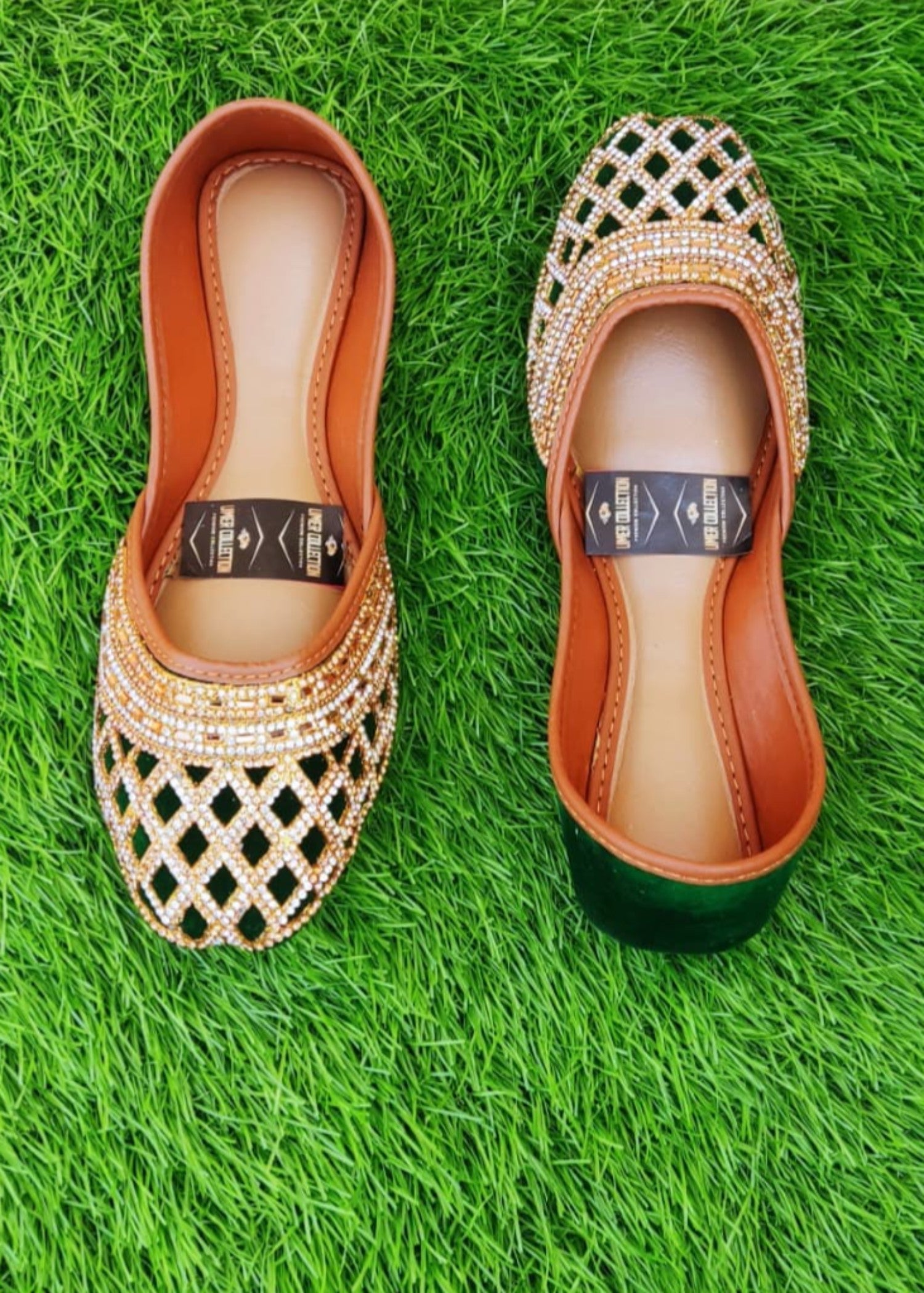 Khussa in Green by - High Quality Women Khussa IDF3256