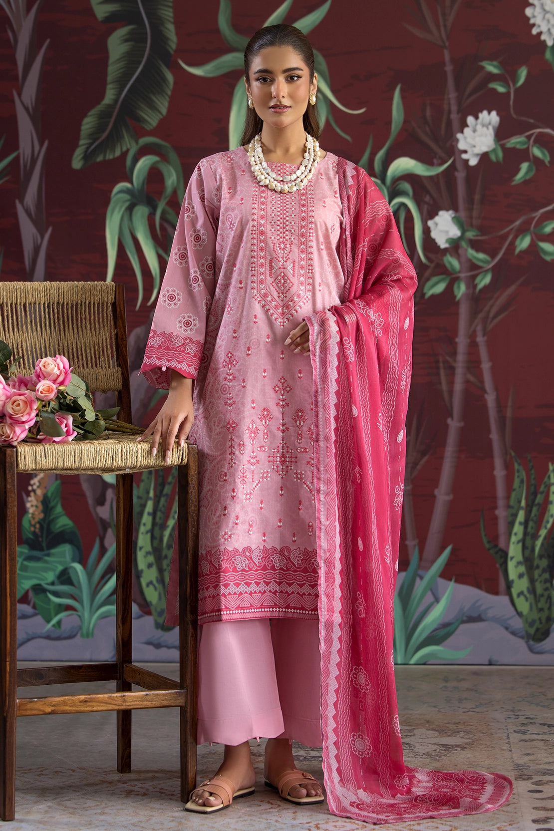 bemberg crinkle chiffon Unstitched in Blush pink