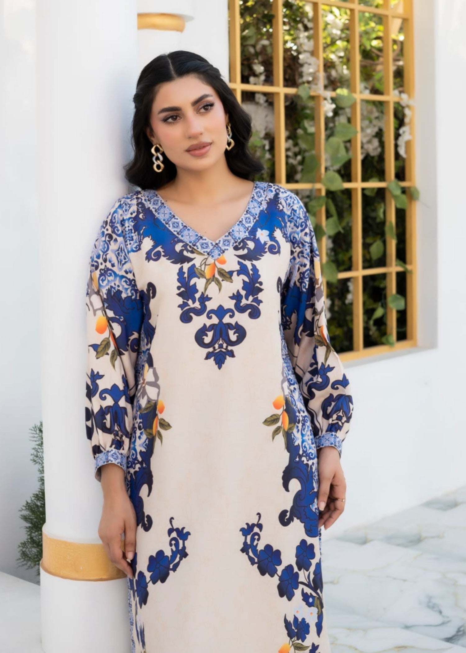 poly lawn Kaftan in Ivory, iris