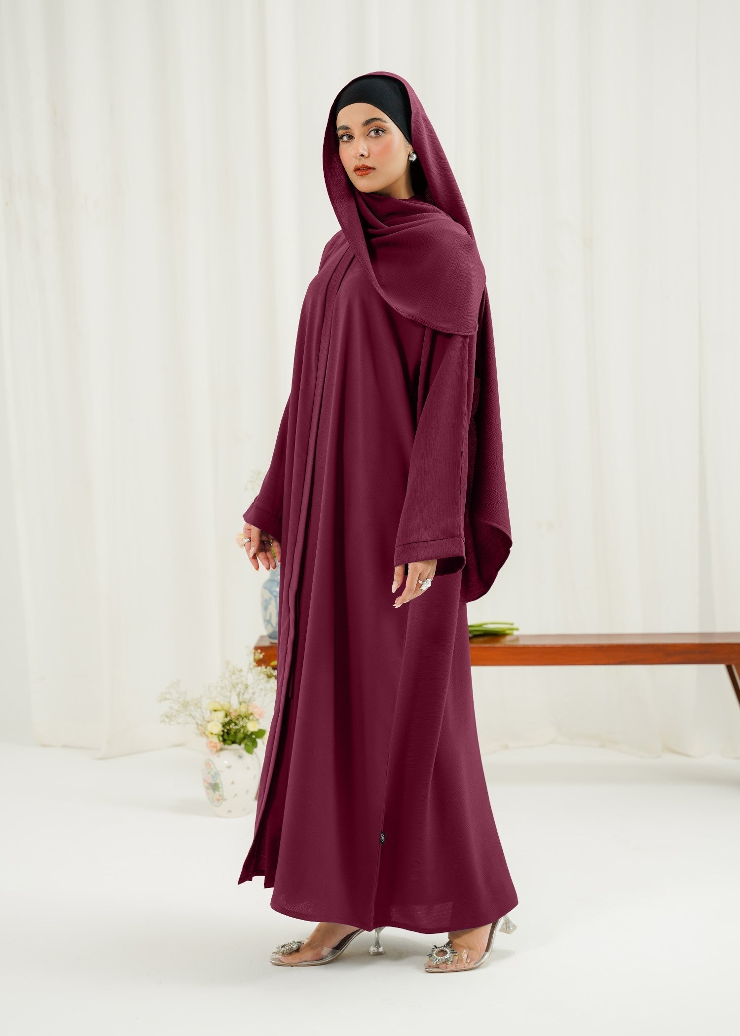 crinkle Abaya in Burgundy