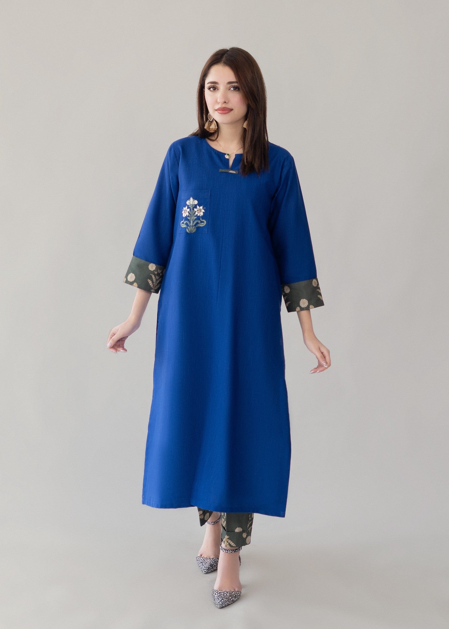 slub khaddar Kurta Set in Blue, army green