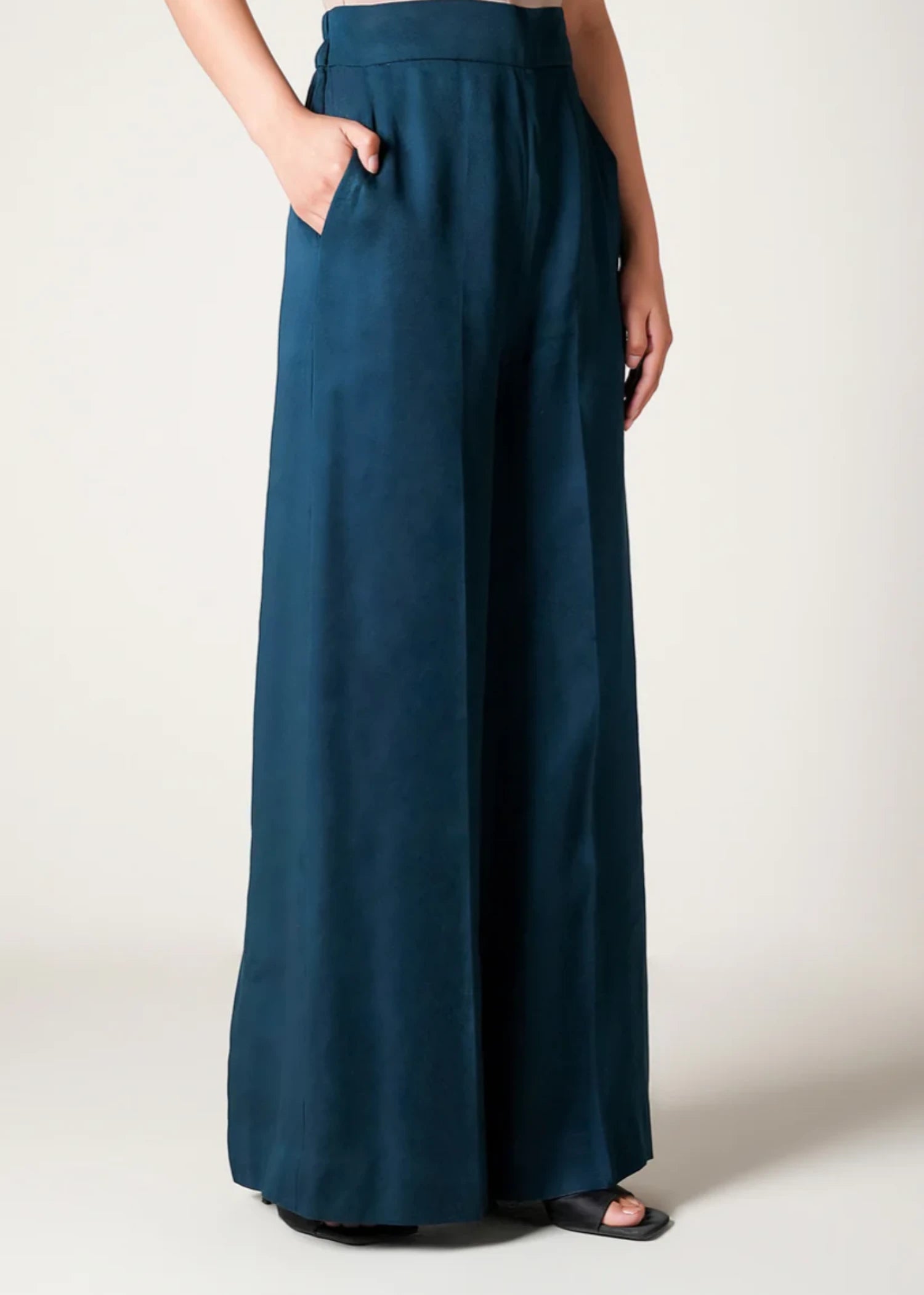 viscose Pants in Blue