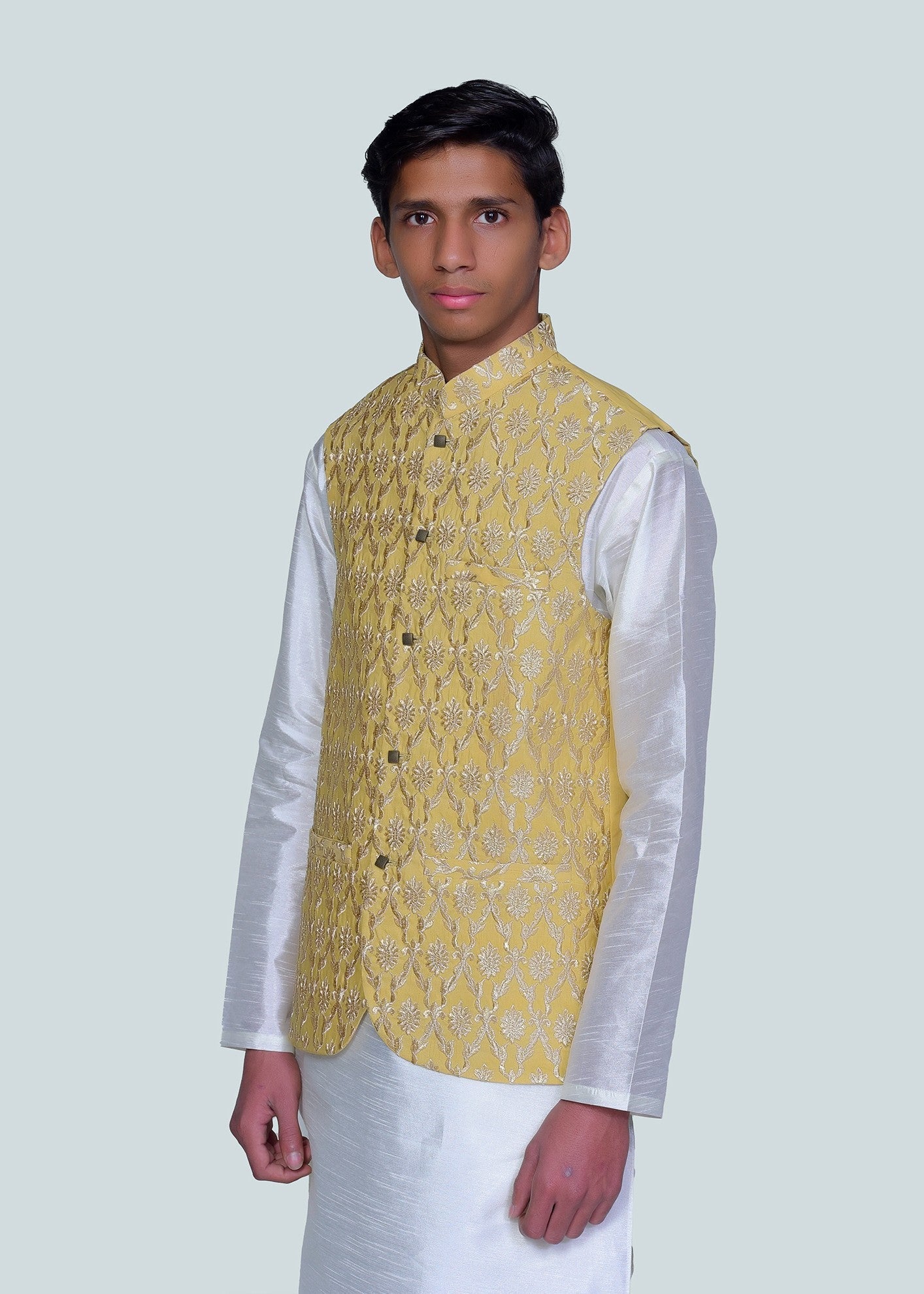 silk Waistcoat in Mari gold