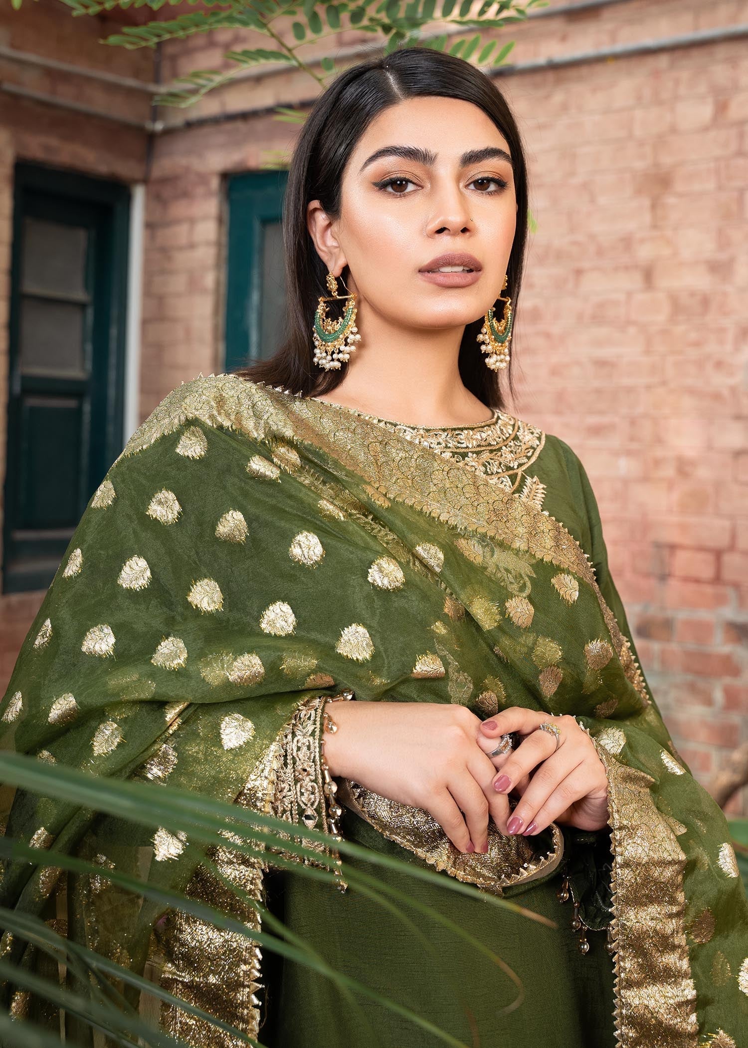 khaddi silk Kurta Set in Green