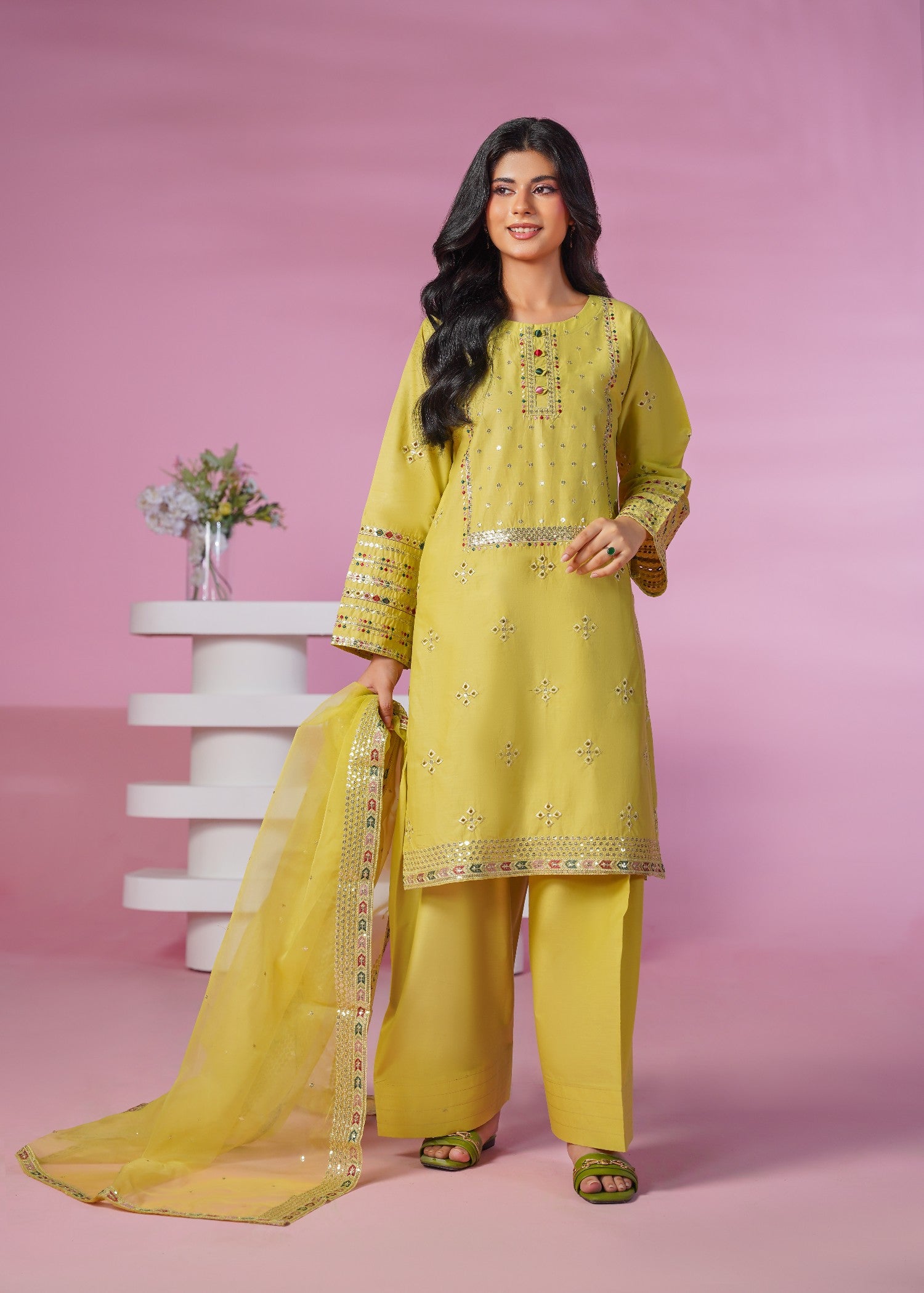 lawn Kurta Set in Pear