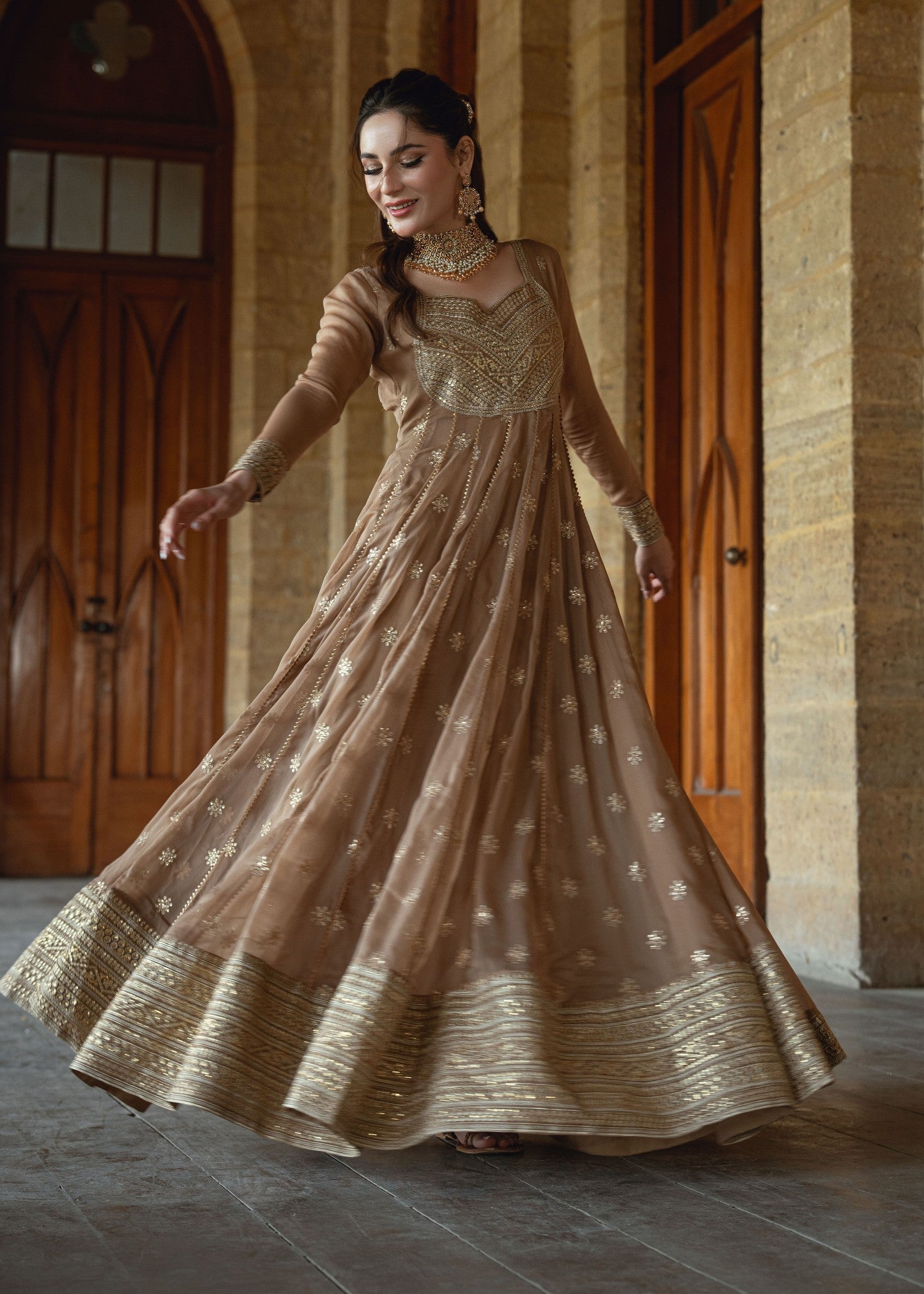 chiffon Maxi in Camel brown