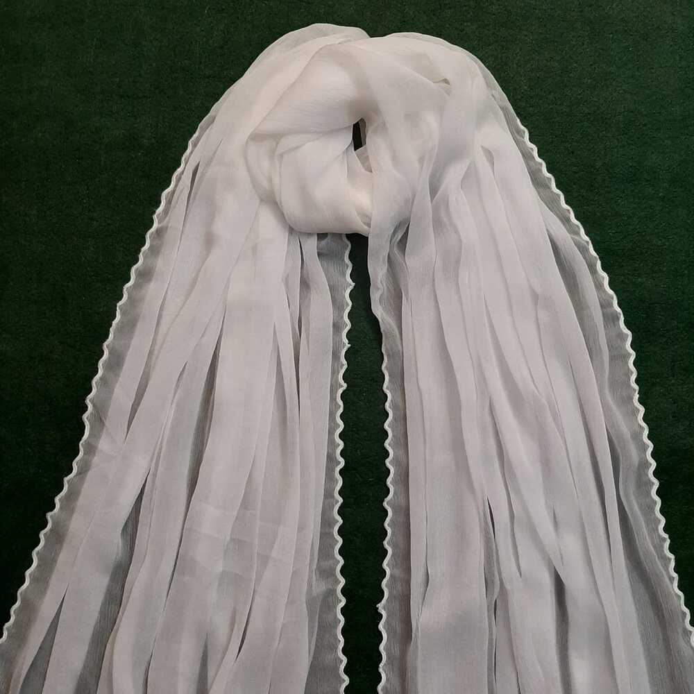 Dupatta in White Color by - Trendy Women Dupatta QHR4800