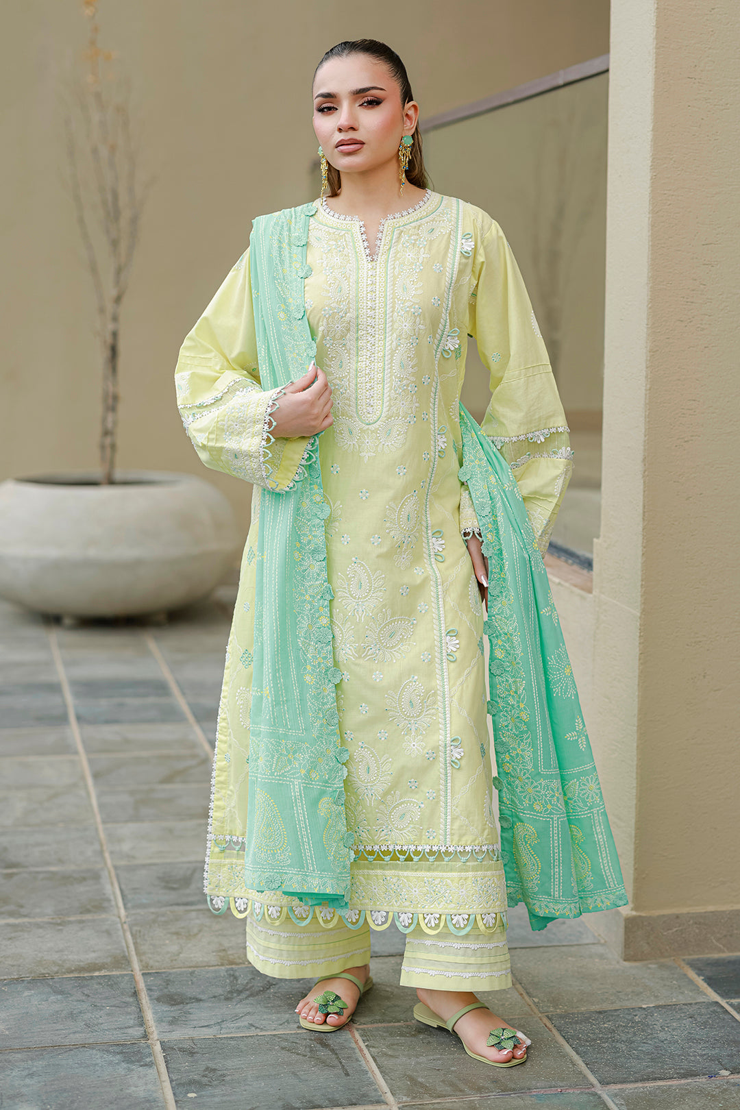 Chikankari Lawn – Z-4046