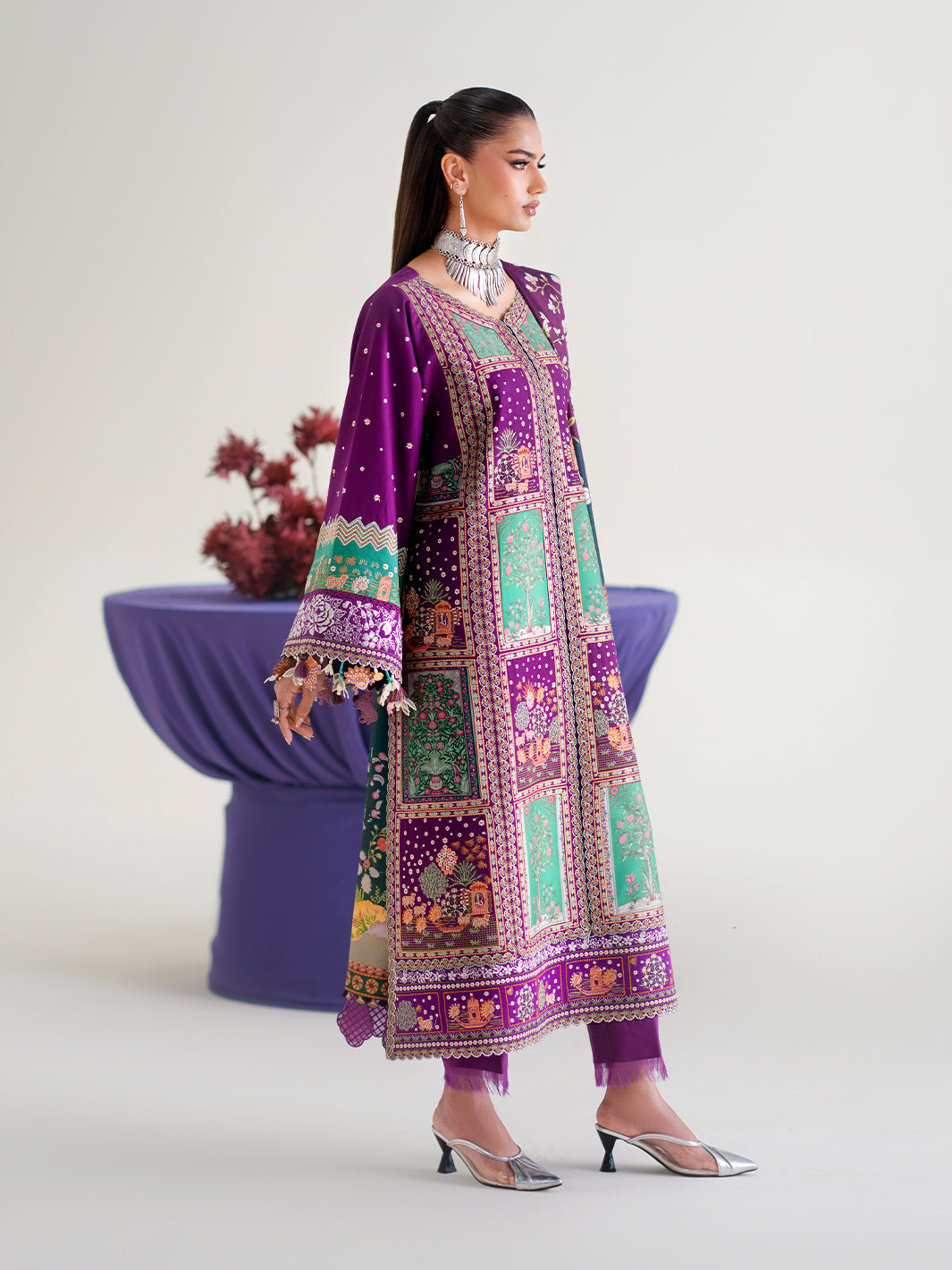 Amour Luxury Lawn – 186-A