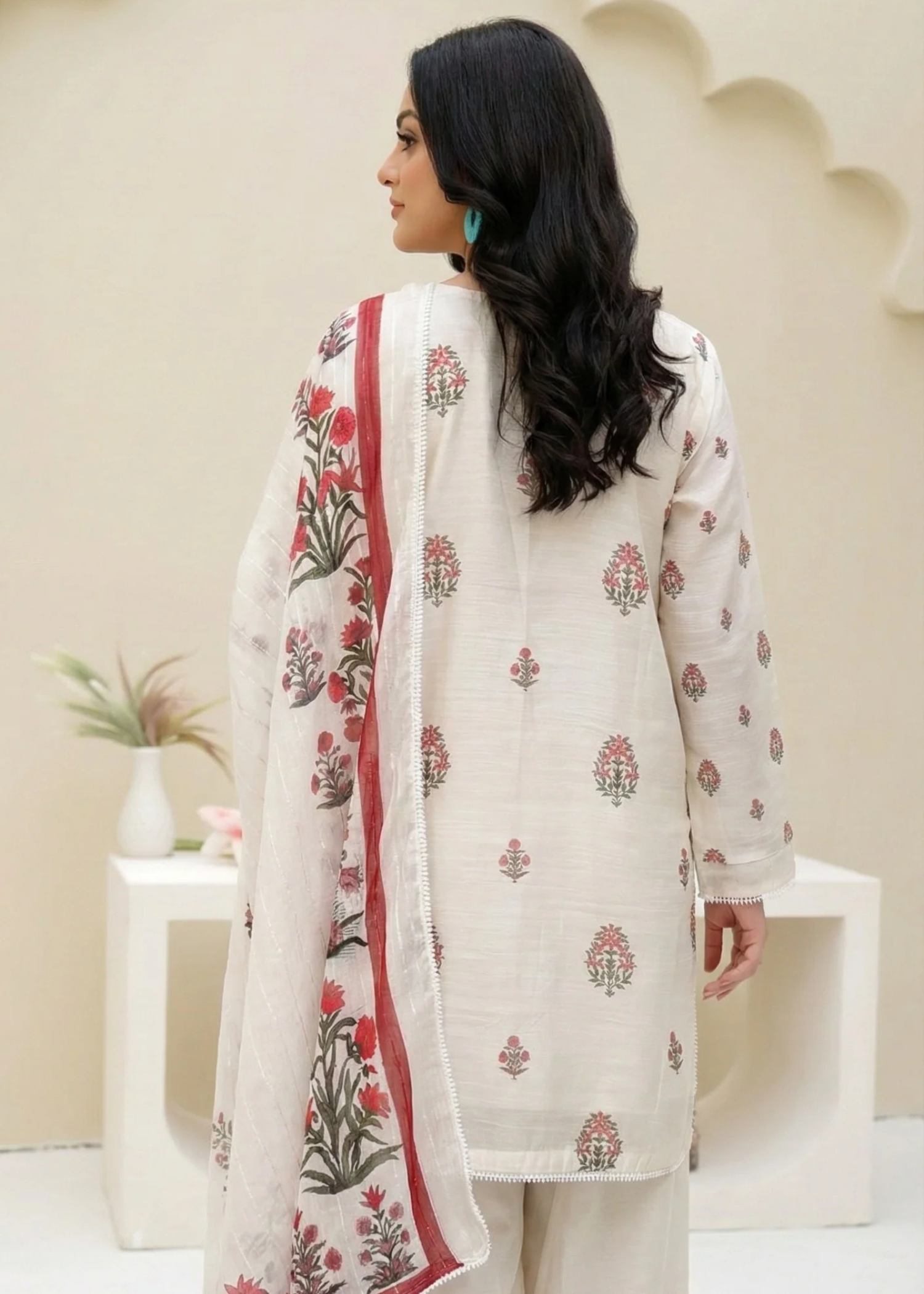 manaar Kurta Set in Off-white