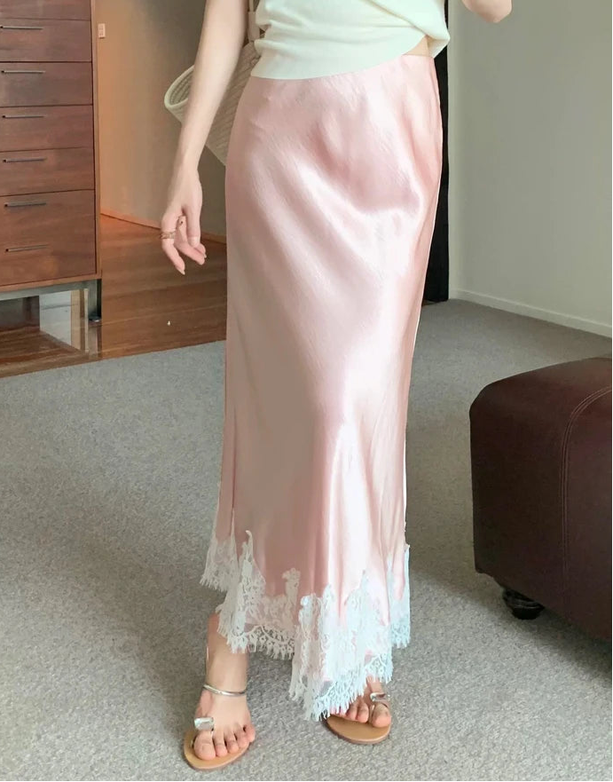 PELINA SATIN SKIRT