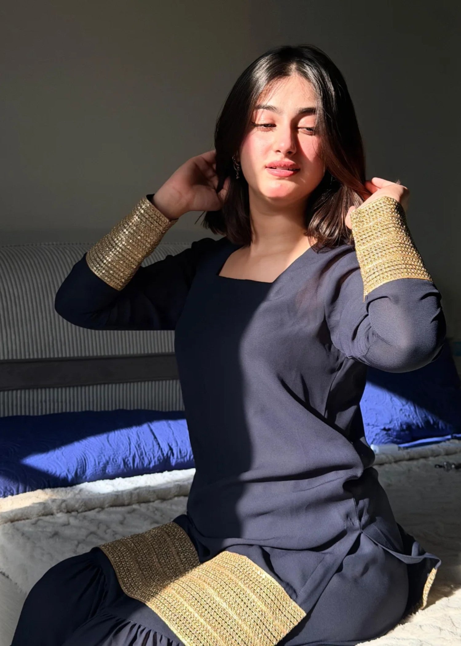 georgette Gharara in Midnight blue