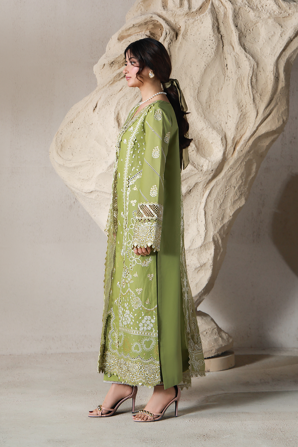 Saagar Festive Luxury Lawn – MAYA (AL-08)