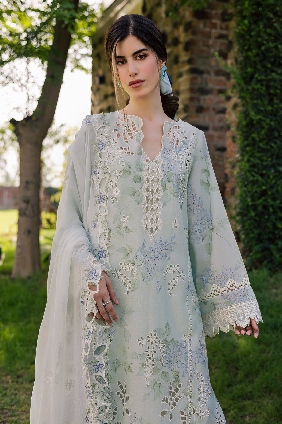 Lily May Lawn – NE-262