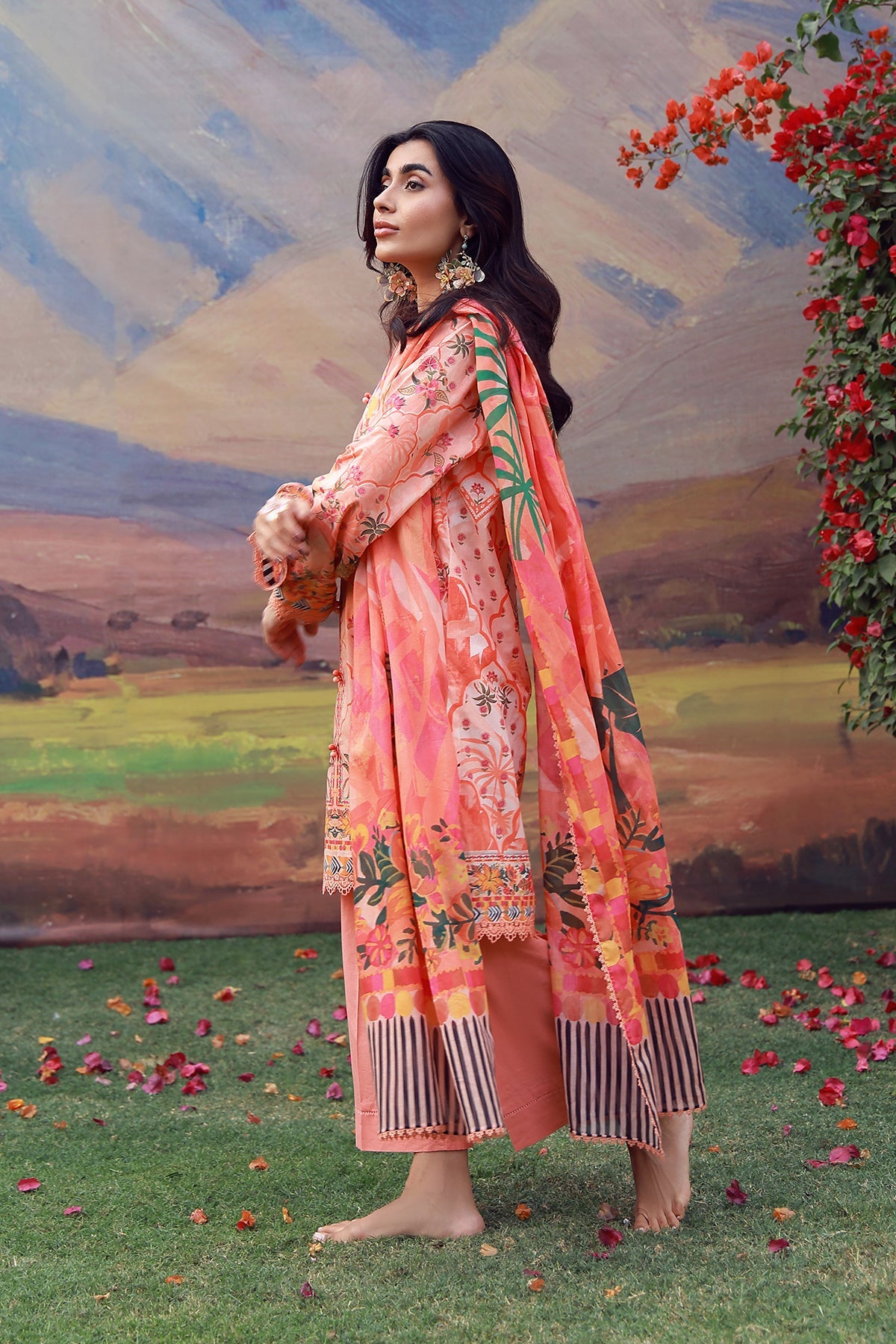 Mirha Lawn – Peachy Cascade