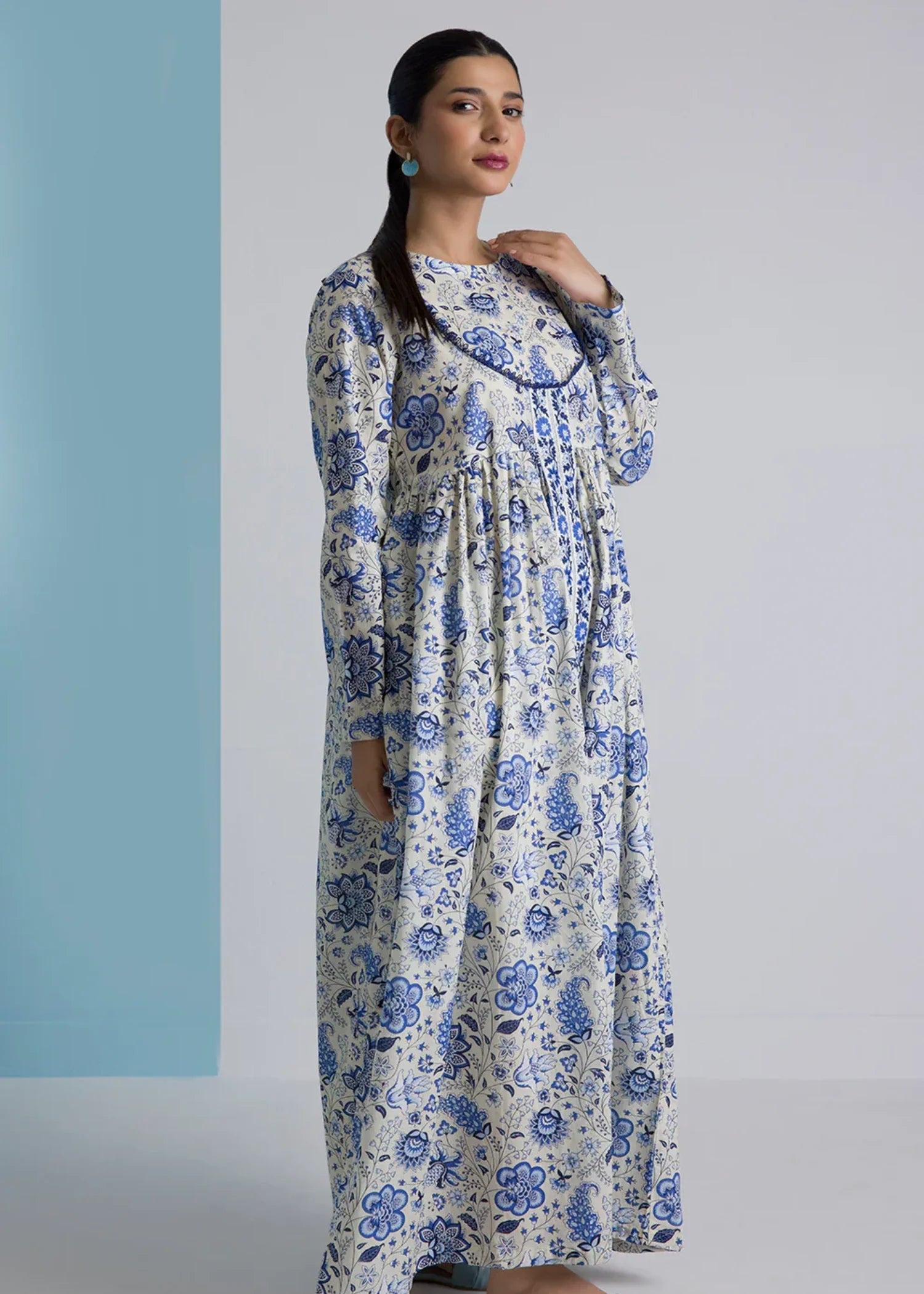 cambric Maxi in Ivory