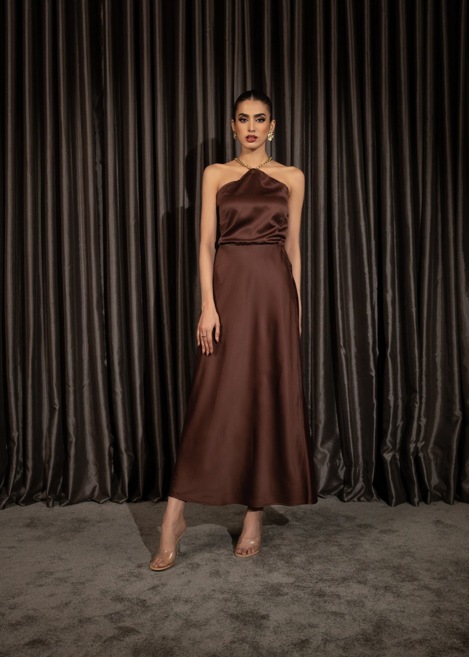 satin silk Top in Dark brown
