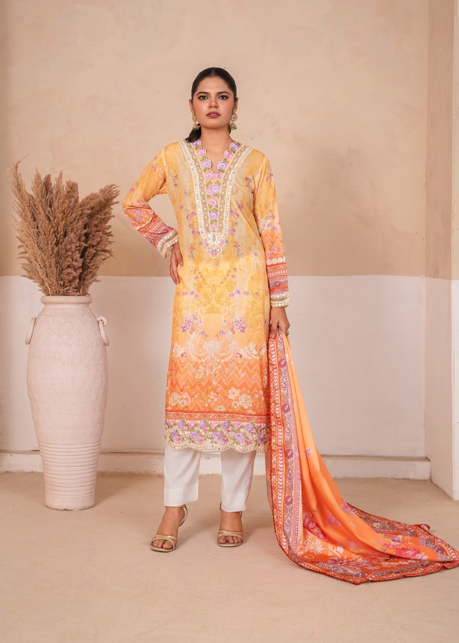 silk crepe Kurta Set in Multi