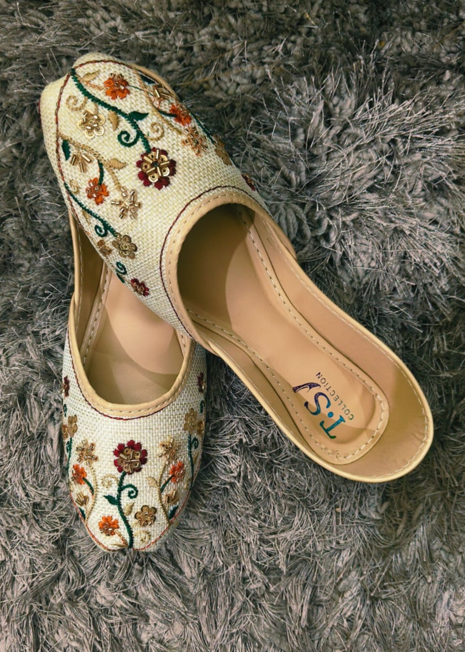 Khussa in Off-white by - High Quality Women Khussa NTG6597