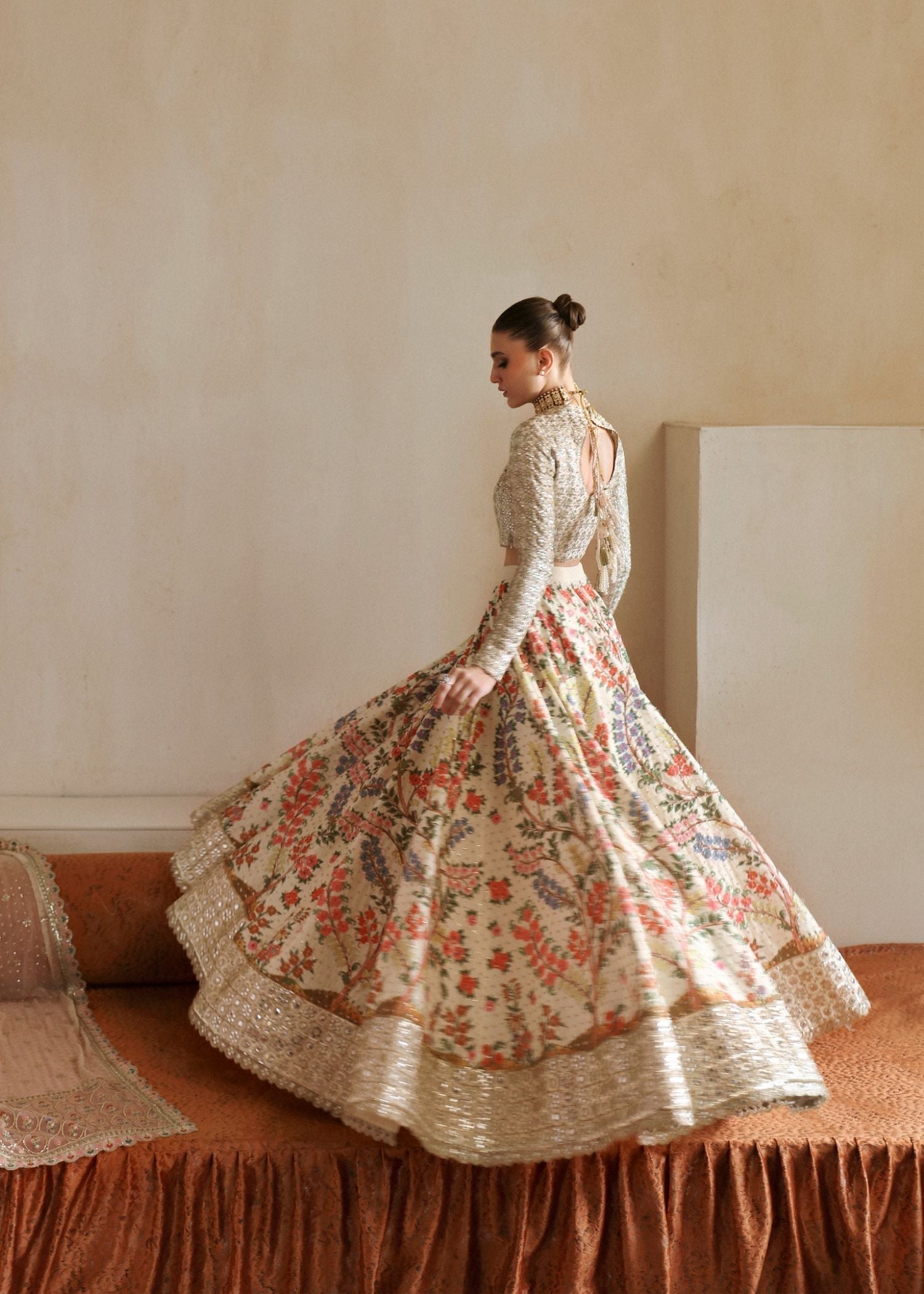 raw silk Maxi in Off-white