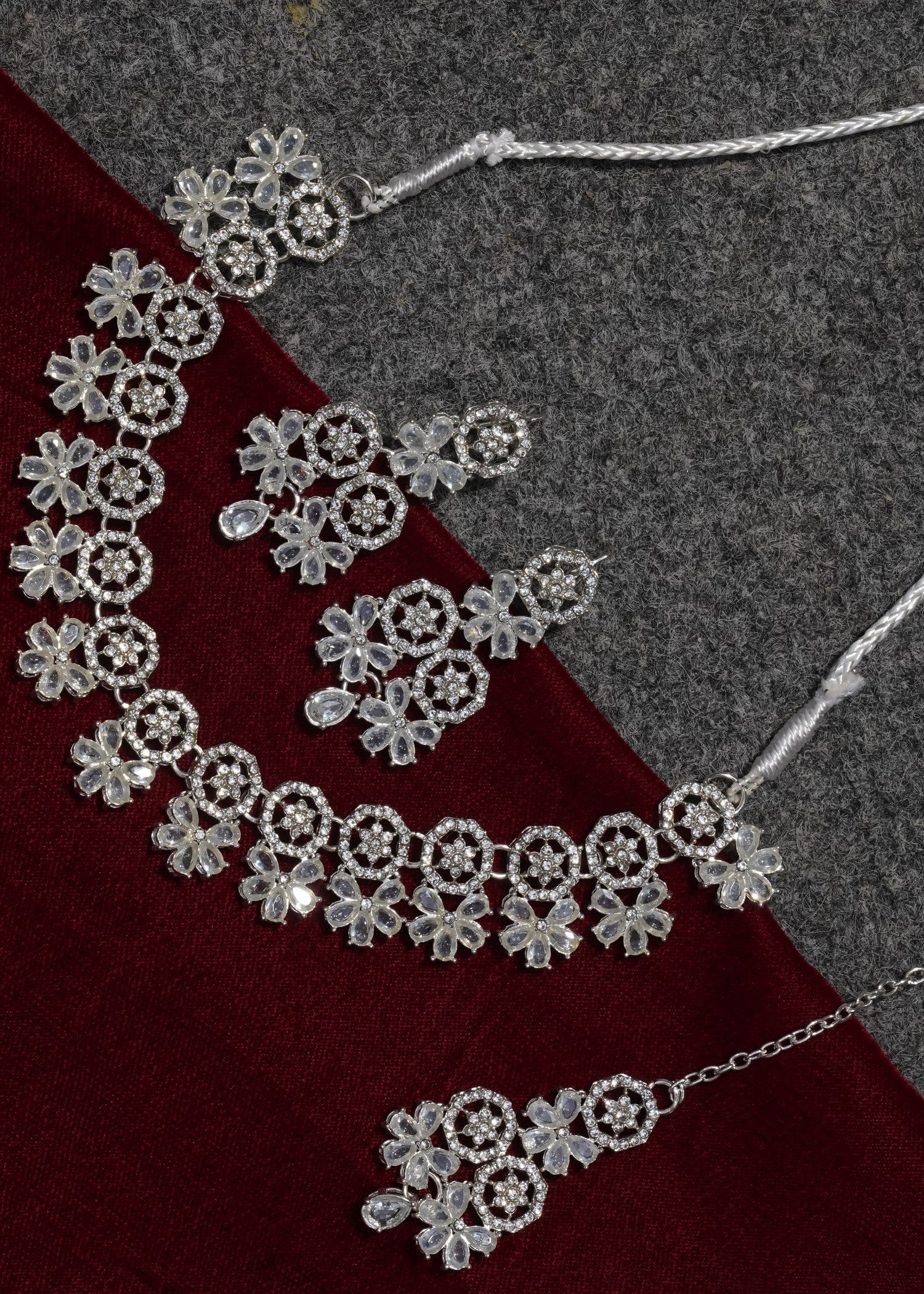 Jewelry Set in White Color by - Trendy Women Jewelry Set HZW7154