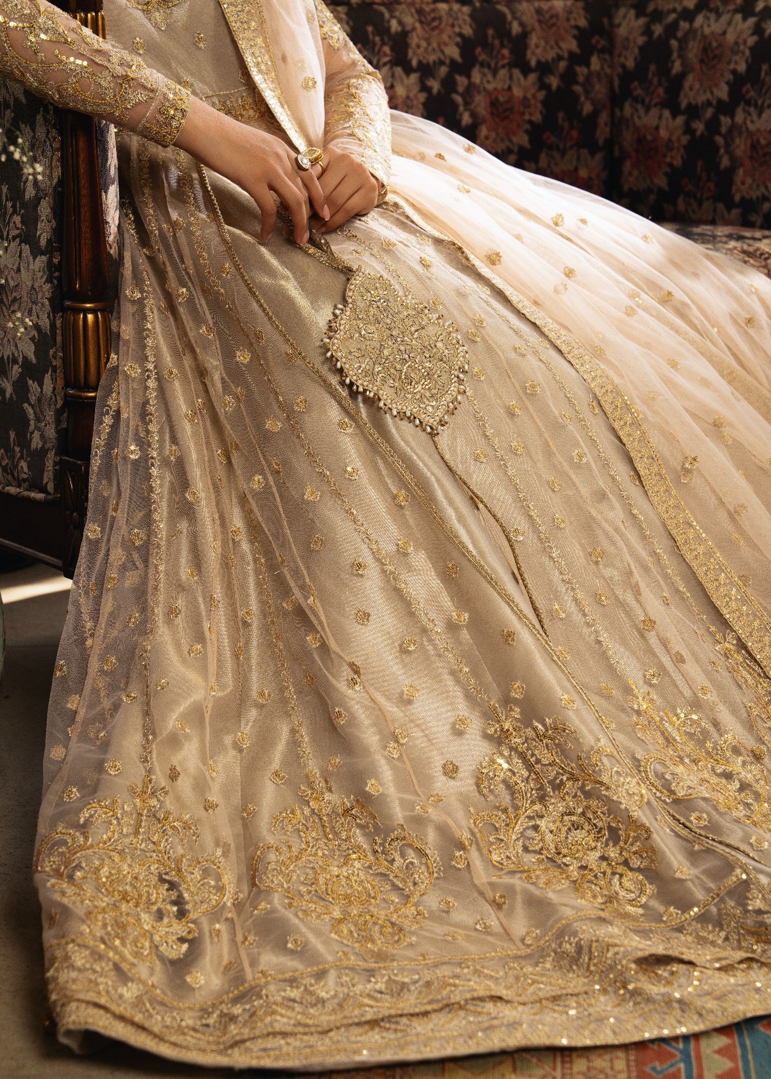 net Pishwas in Beige