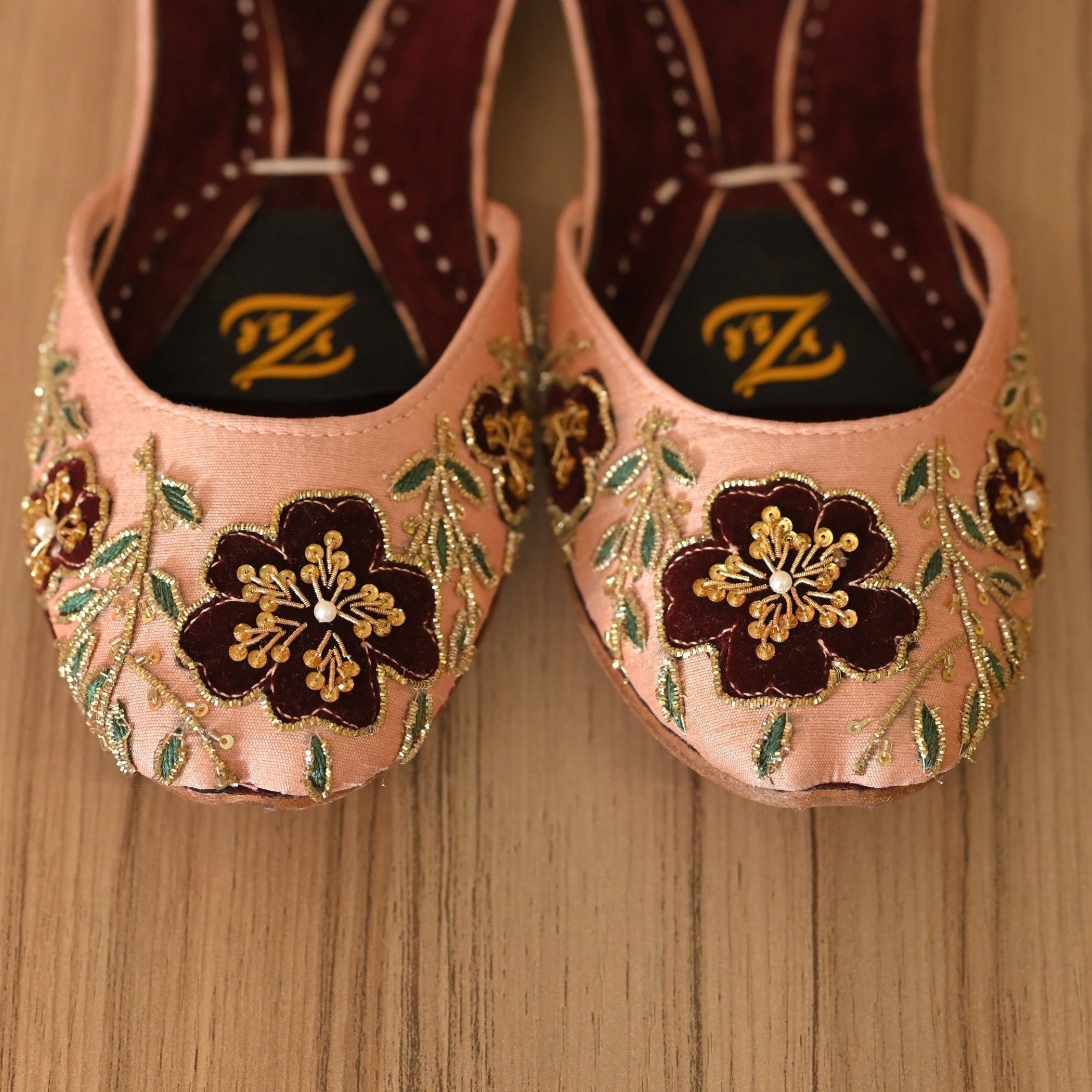 Khussa in Peach pink by - High Quality Women Khussa ZLI0715