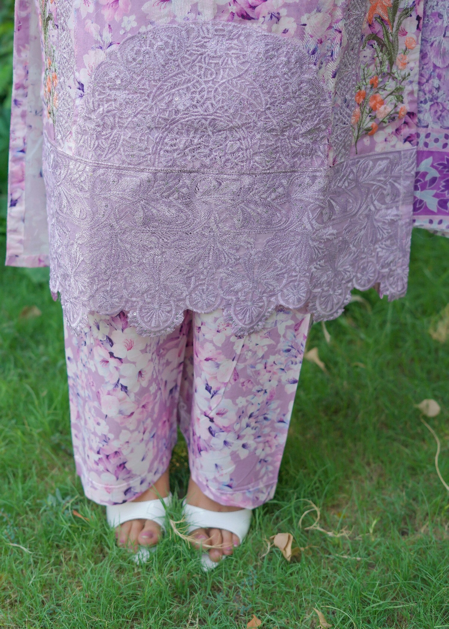 swiss lawn Kurta Set in Orchid pink