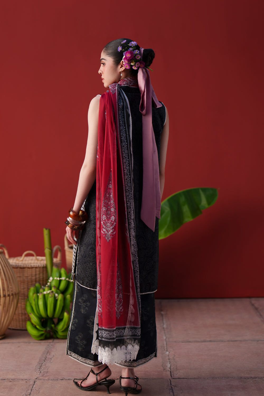 Laanem Luxury Lawn – NERAYA-B-SRL26-07