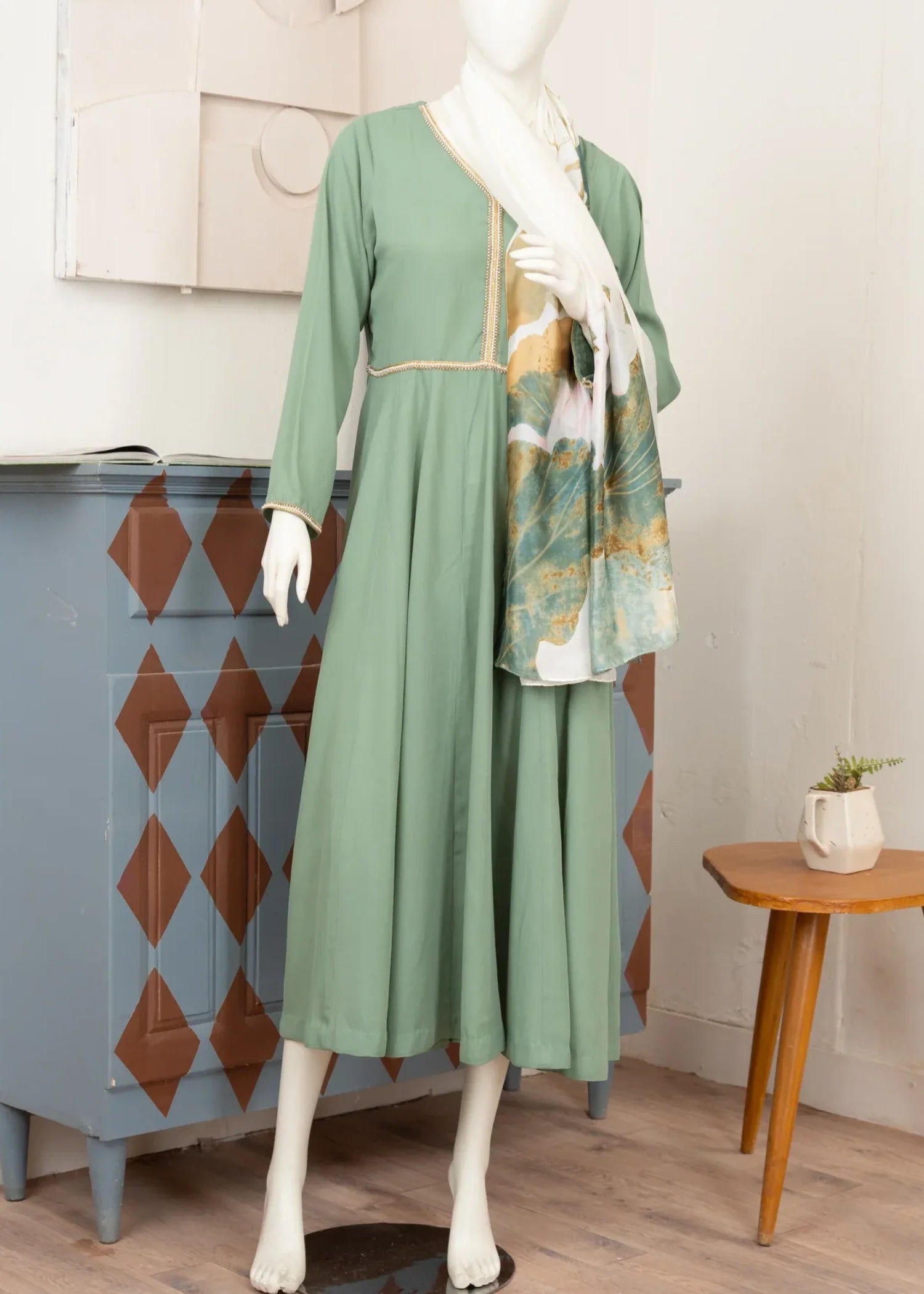 georgette Maxi in Moss green
