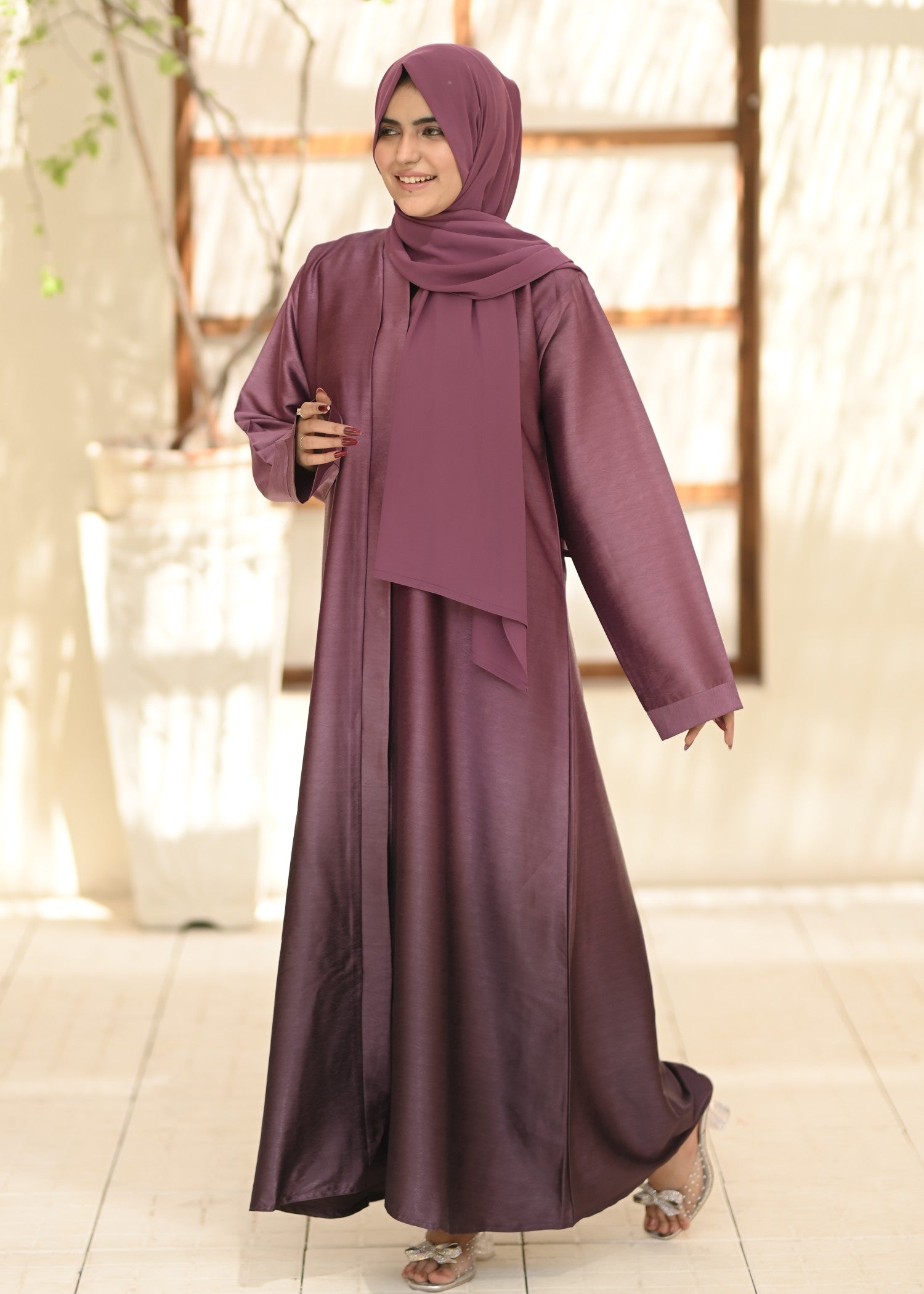 polyester-silk blend Abaya in Purple