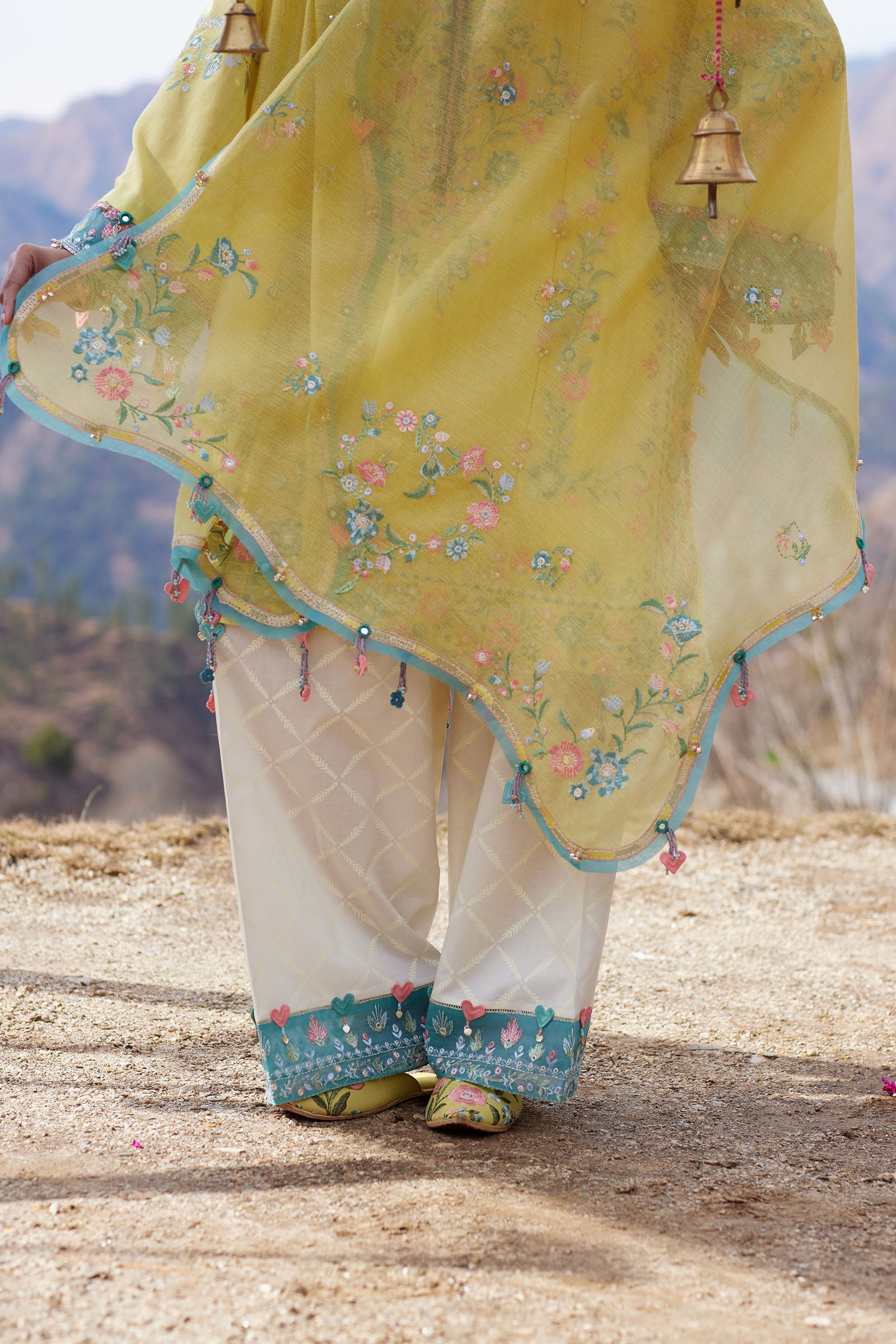 Festive Luxury Lawn – ZL26-01A
