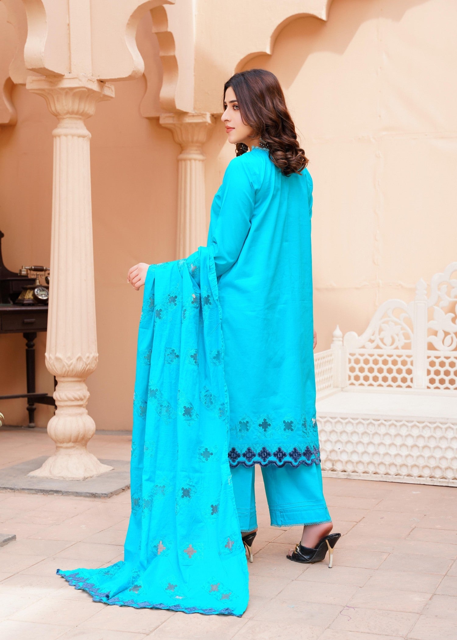 lawn cotton Unstitched in Turquoise