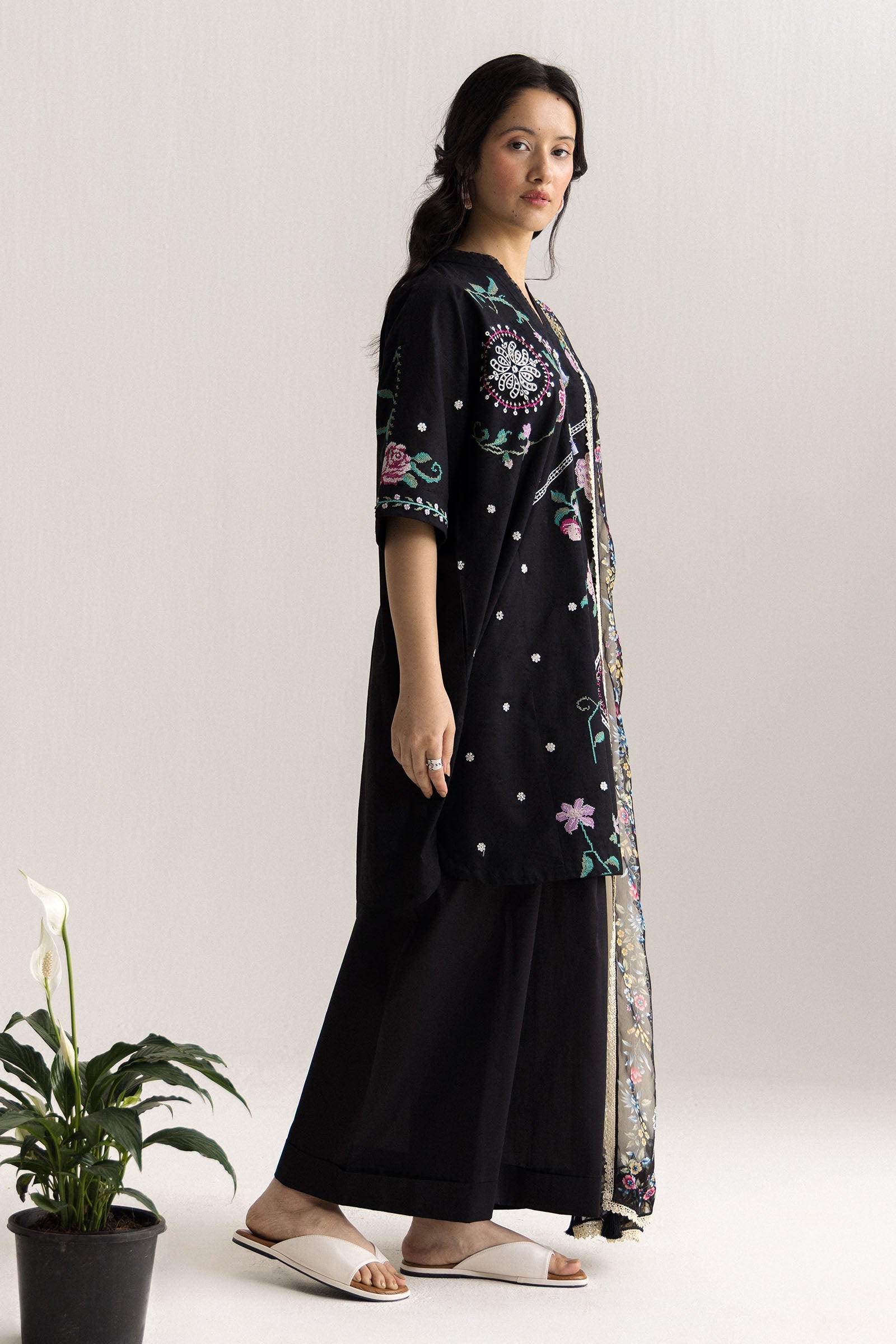 Coco Lawn Edit II – Ines-6A