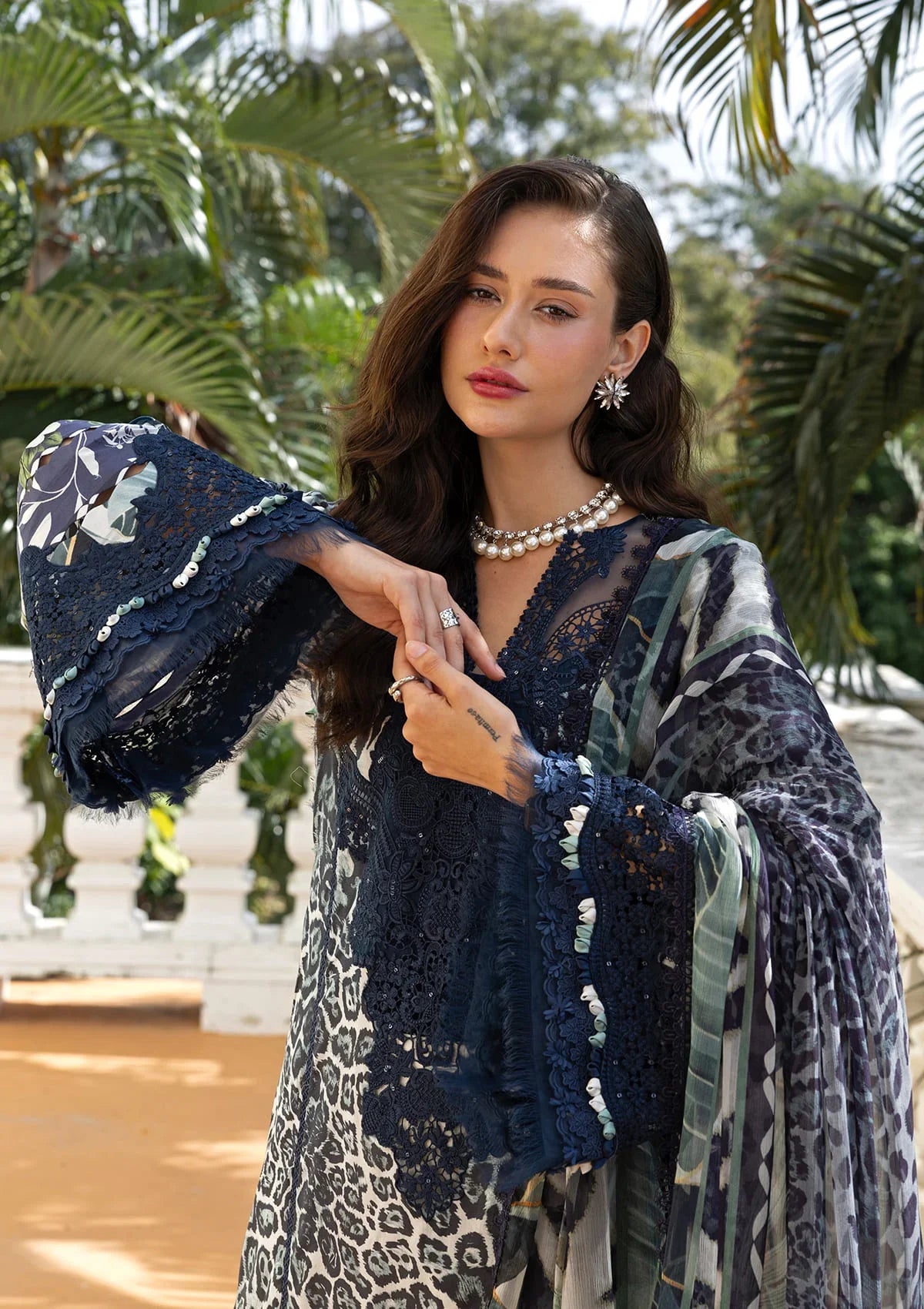 Signature Embroidered Lawn Prints – ESA-3B VICTORIAN MUSE