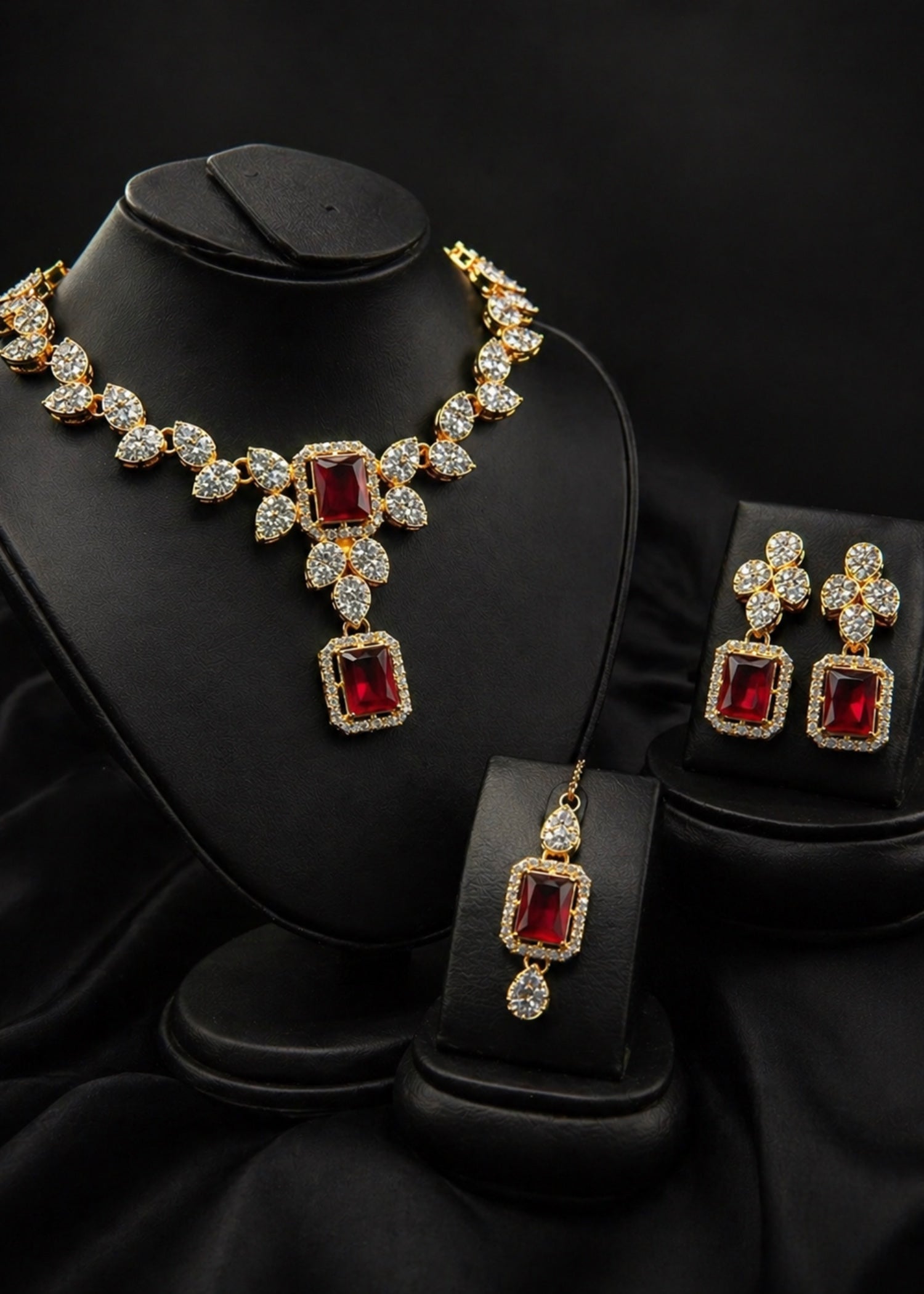 Jewelry Set in Venetian red Color by - Trendy Women Jewelry Set SQM7560