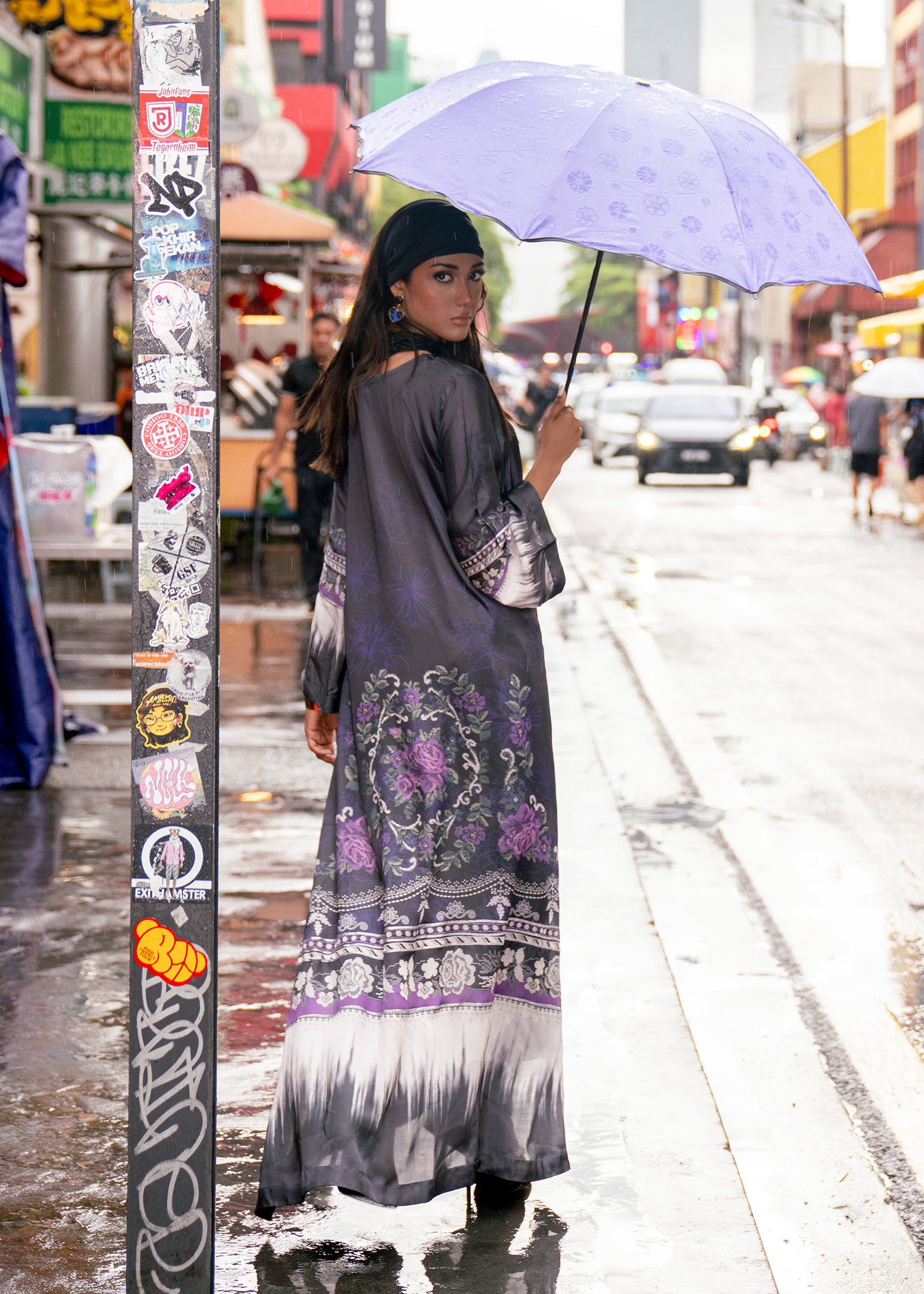 charmuse/shamooz Kaftan in Charcoal