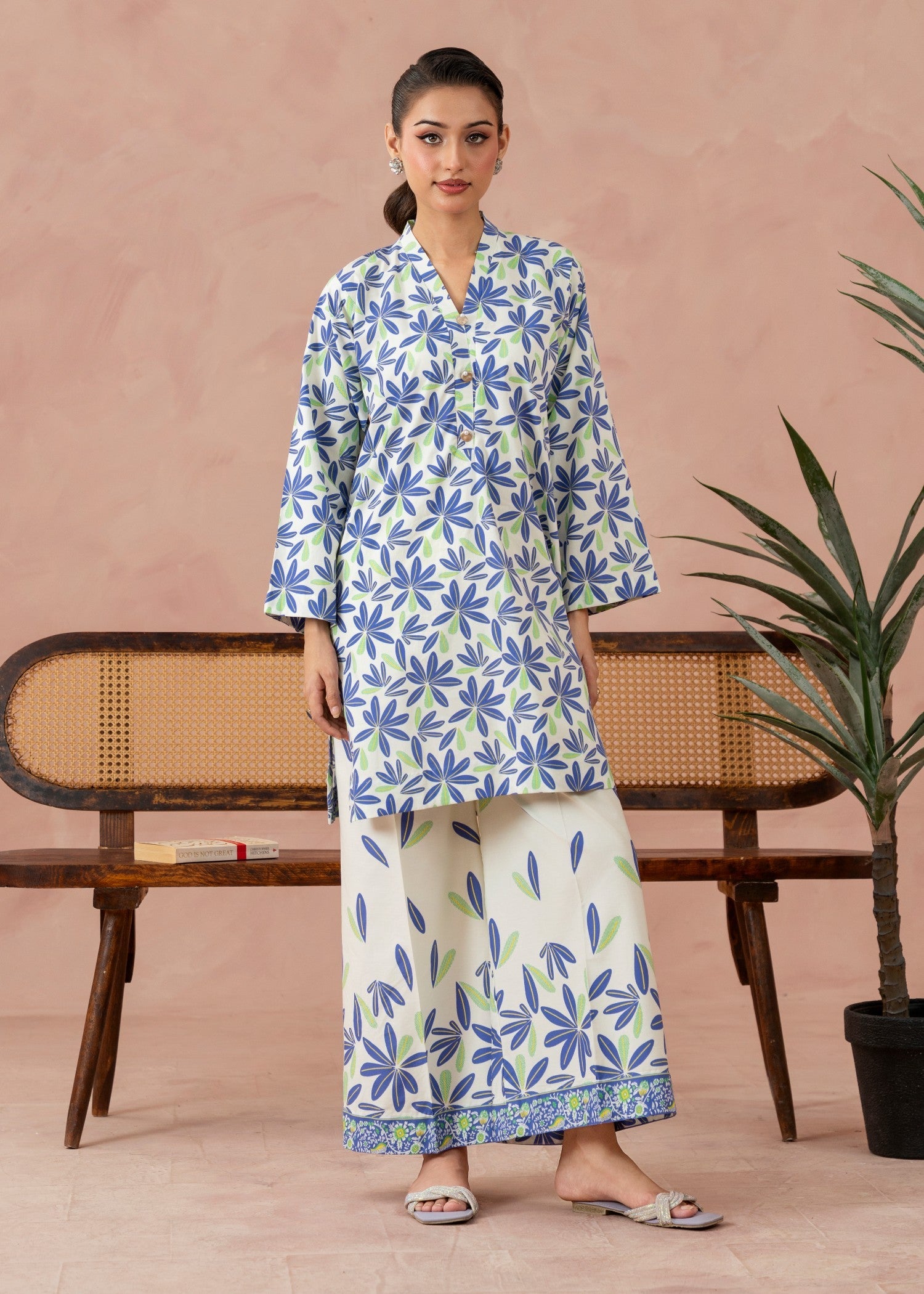 cotton Kurta Set in Blue, off-white