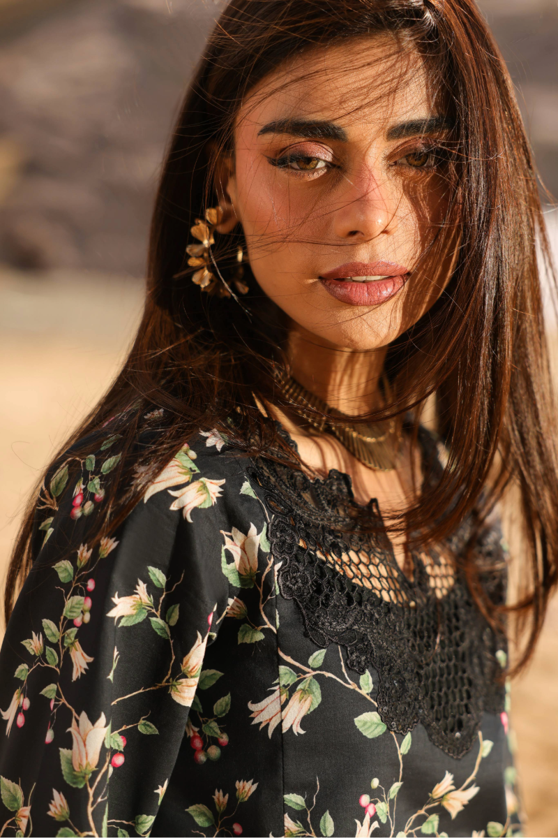 Summer Dreams Lawn – BLACK PEARL