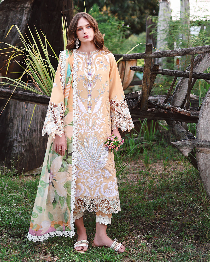 Secret Garden Lawn – Wisteria Veil