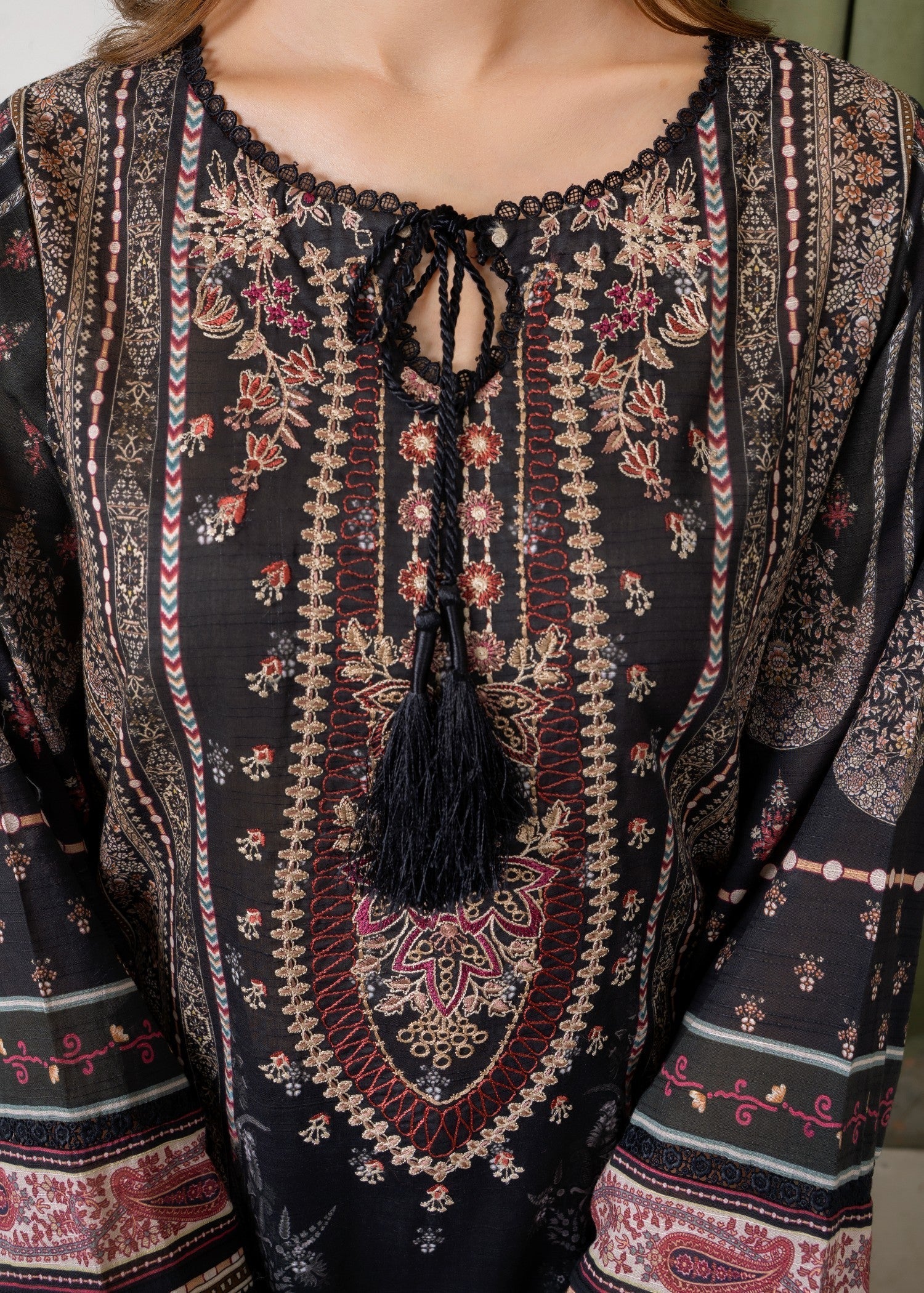 slub lawn Kurta Set in Black