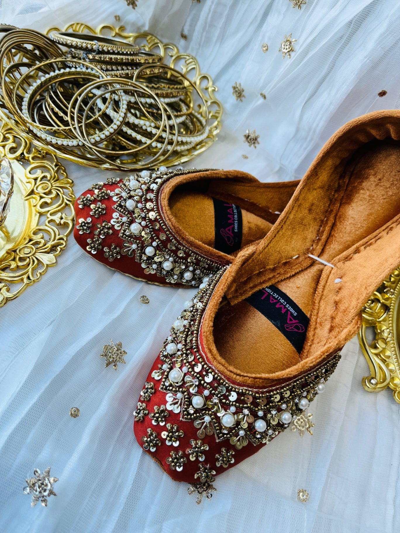 Khussa in Rust orange by - High Quality Women Khussa AAI7742