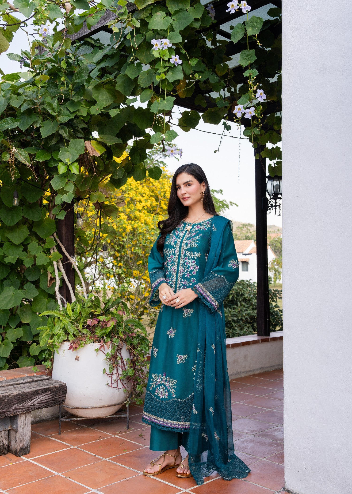lawn Kurta Set in Pine green
