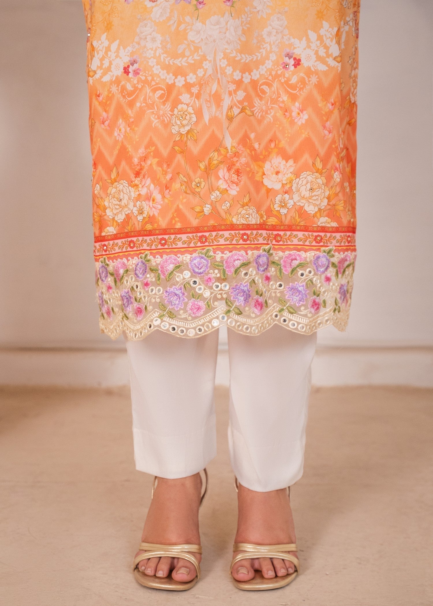 silk crepe Kurta Set in Multi