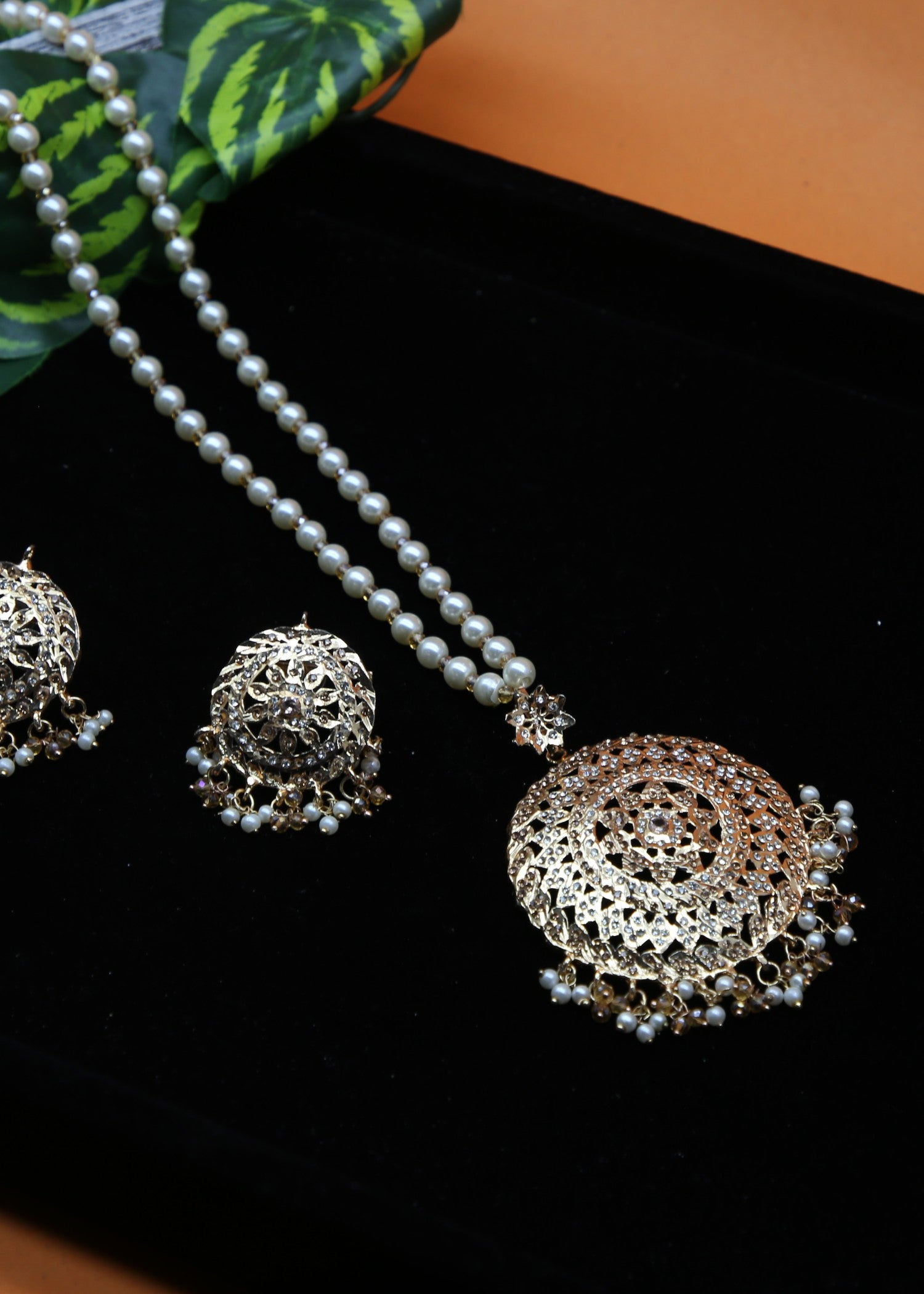 Jewelry Set in Gold Color by - Trendy Women Jewelry Set XAW7853