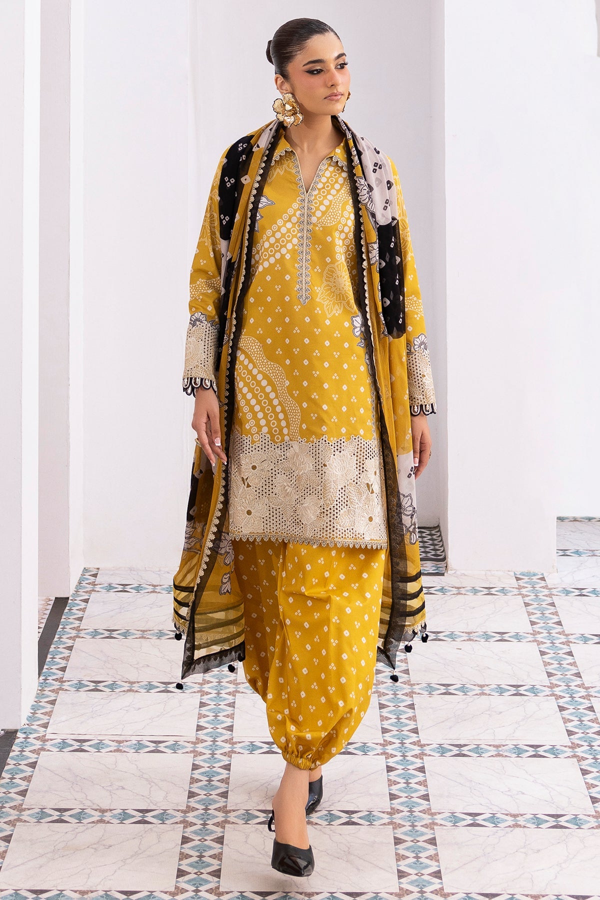 Rang-e-Bahar Lawn – CRB6-20