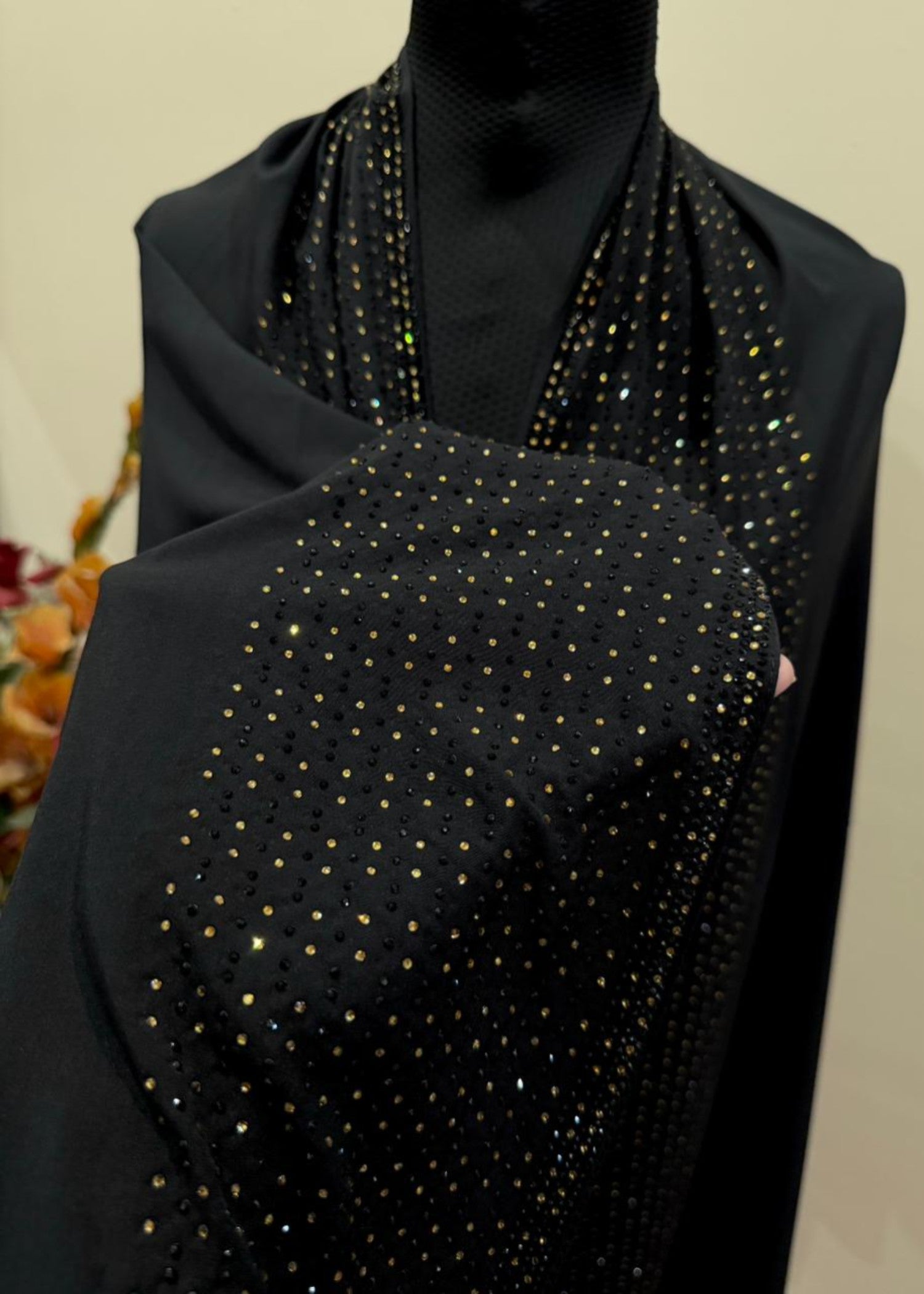 nidha blend Hijab in Black