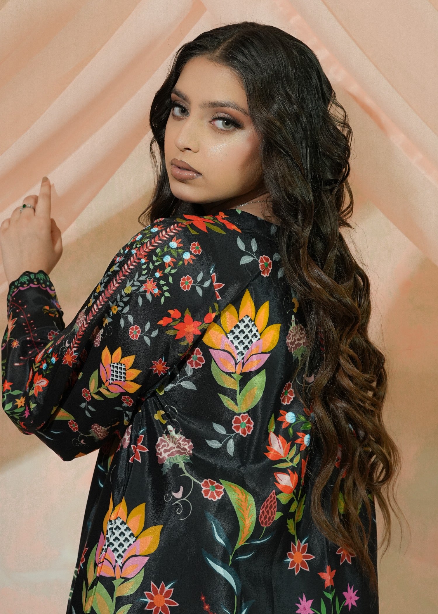 poly lawn Kaftan in Multi, black