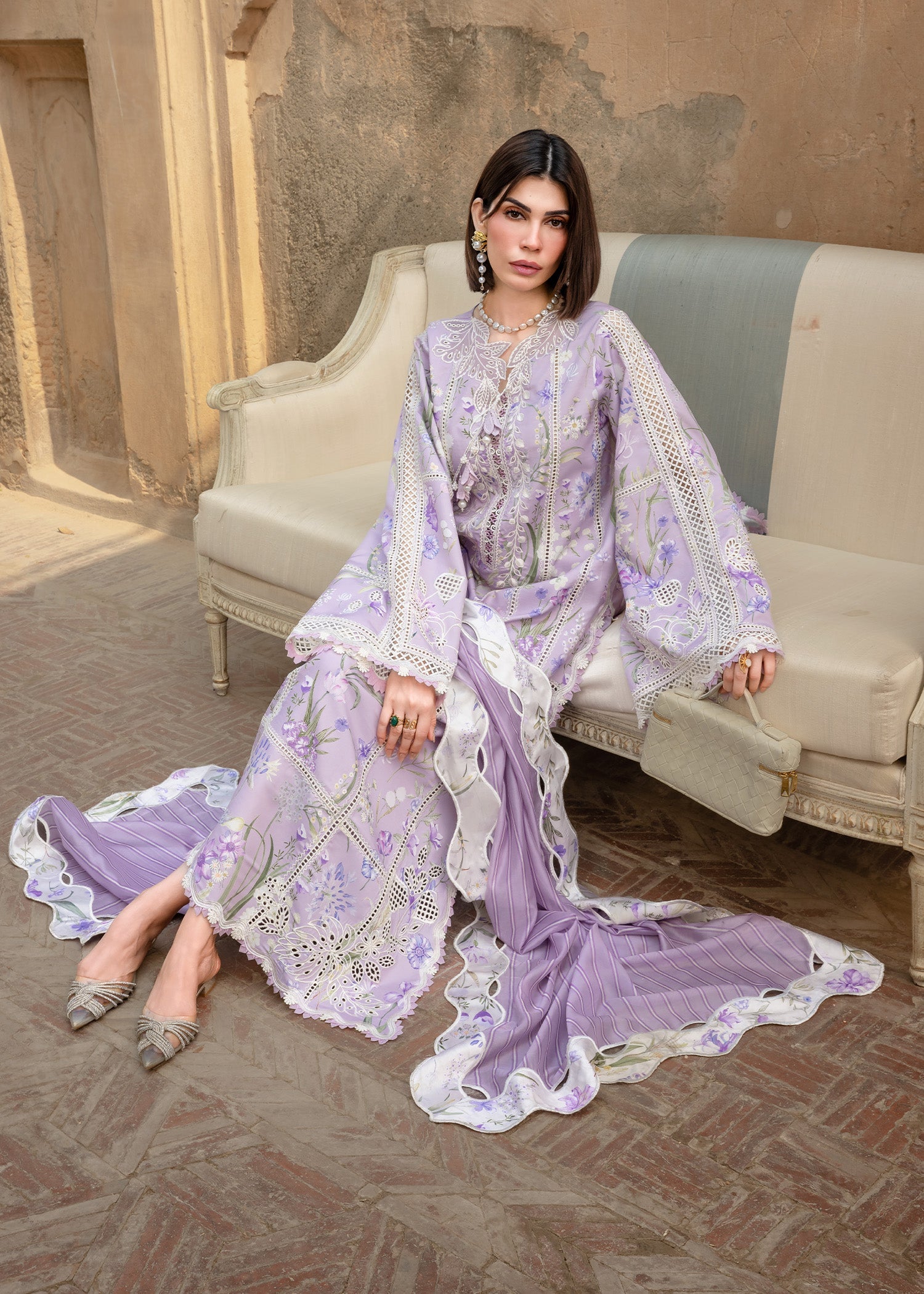 Flow Luxury Lawn – A SUMMER DANCE - D2B