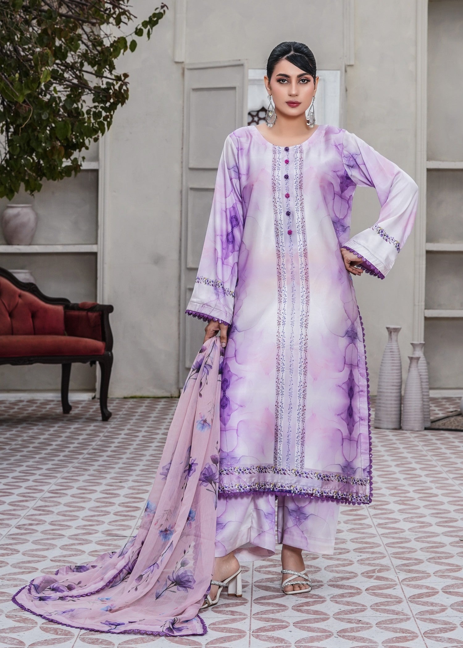 charmuse/shamooz Kurta Set in White, dark orchid, lavender mist